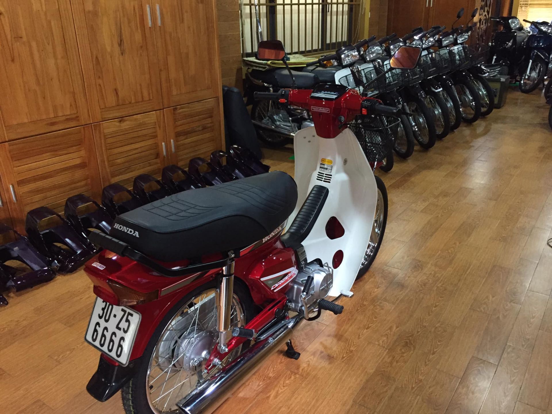 Xe Honda Dream II