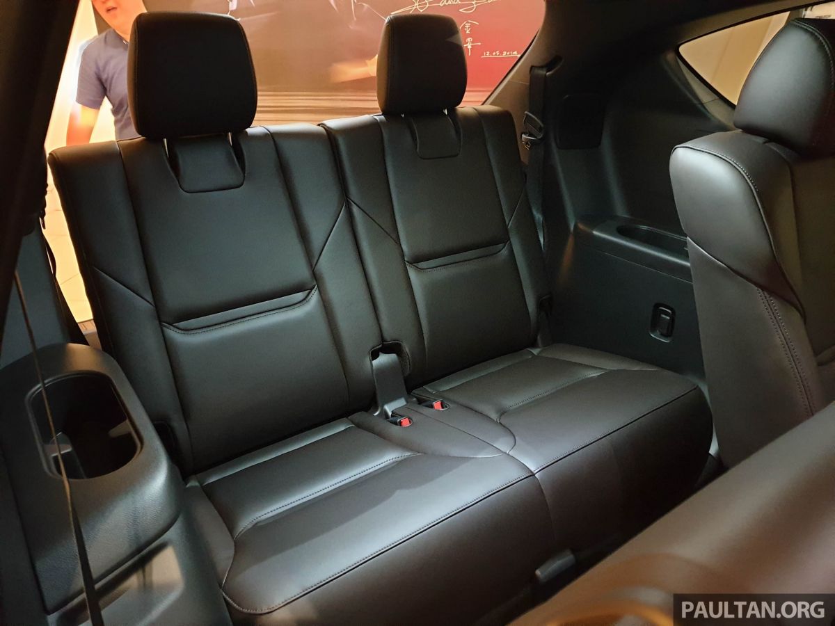 Hàng ghế thứ 3 xe Mazda CX-8 2019