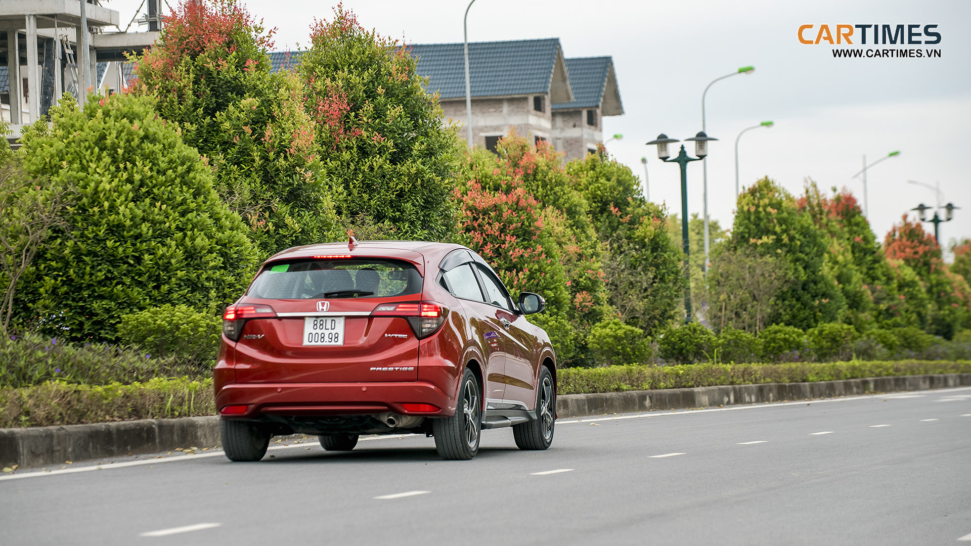 Khi đi ở chế độ Eco, Honda HR-V 2019 di chuyển êm ái và yên tĩnh hơn
