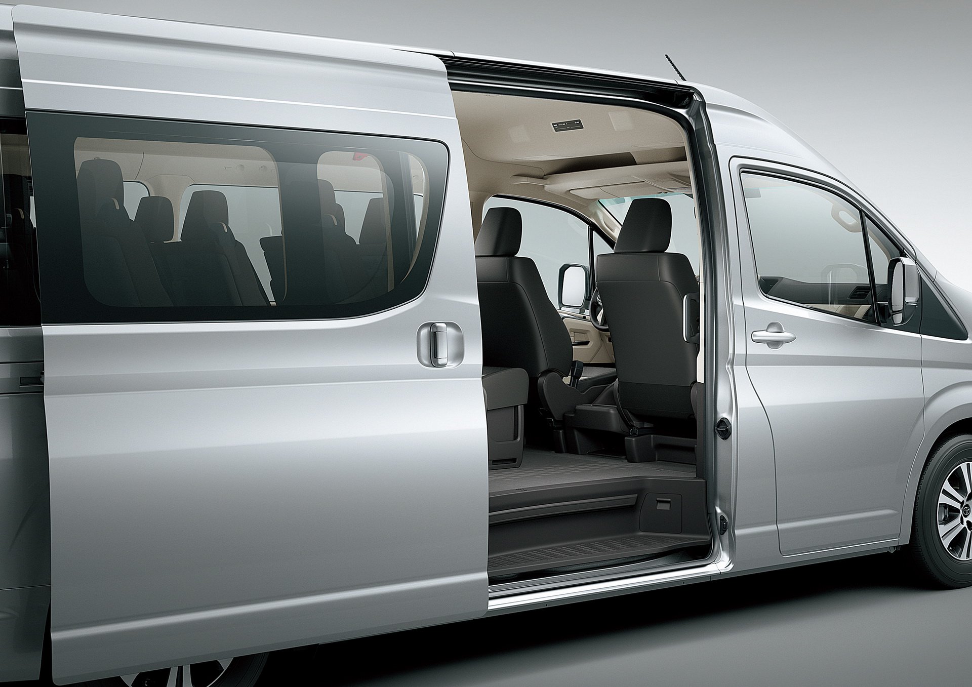 Toyota Hiace được thay đổi về thiết kế