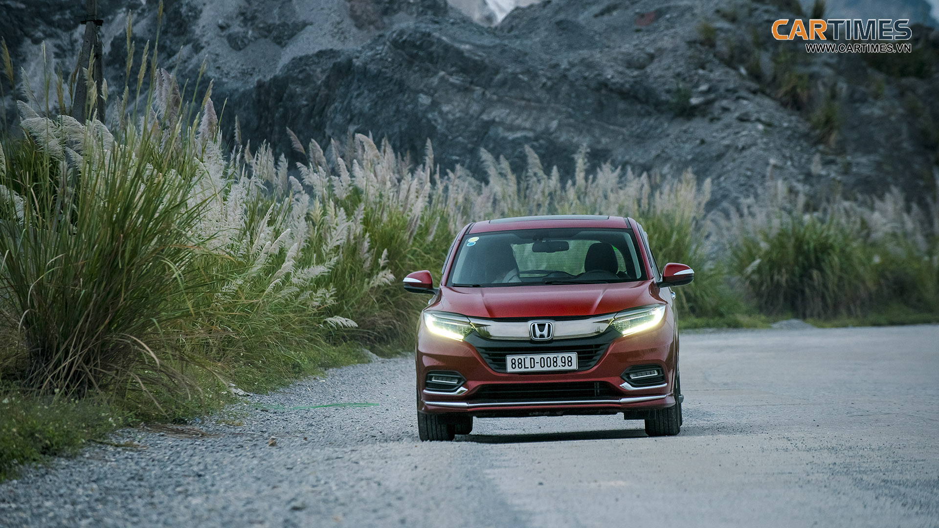 Honda HR-V 2019 vẫn trang bị đầy đủ các tính năng an toàn