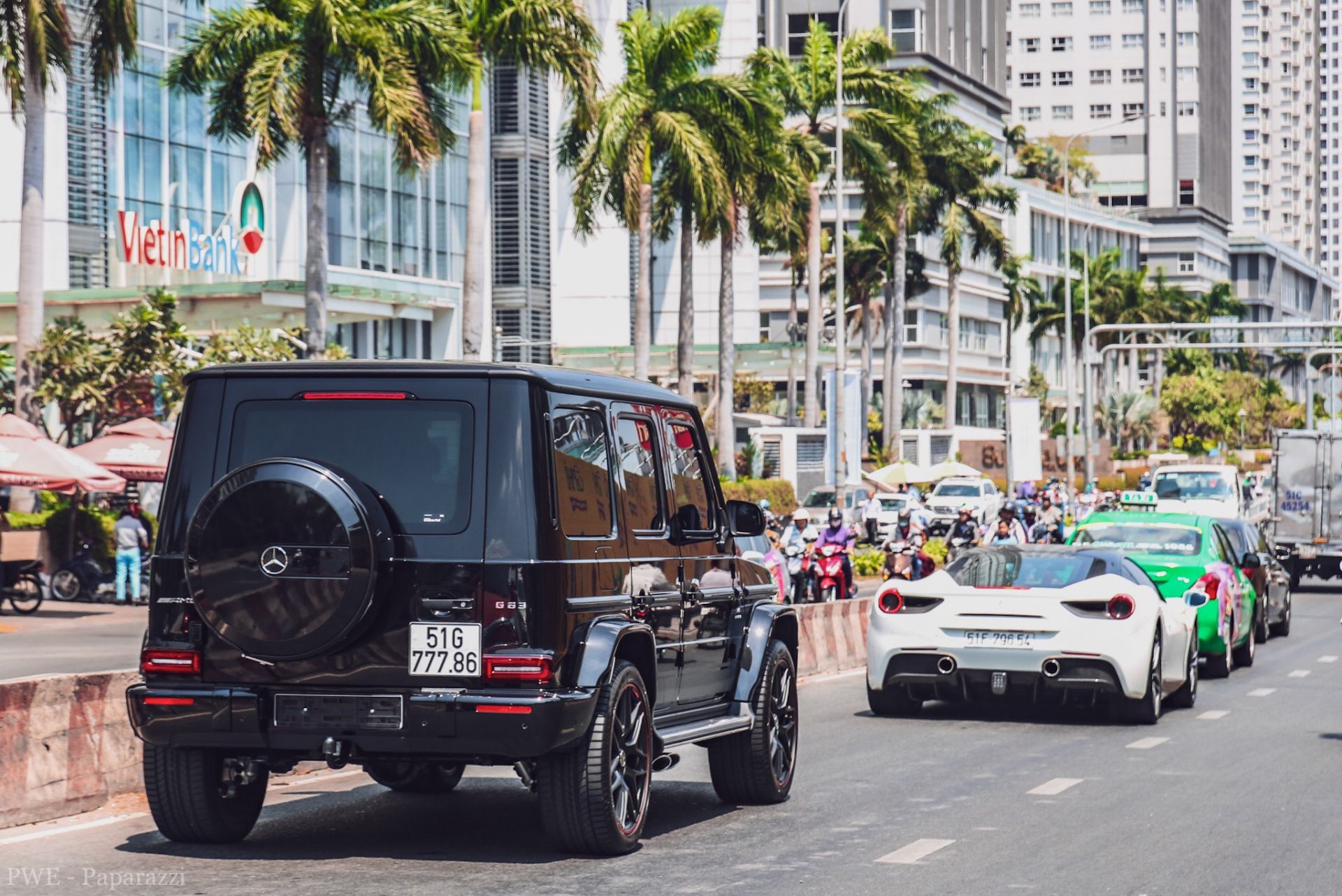 Chủ xe Mercedes-Benz G63 AMG Edition 1 2019 sở hữu nhiều siêu xe khác