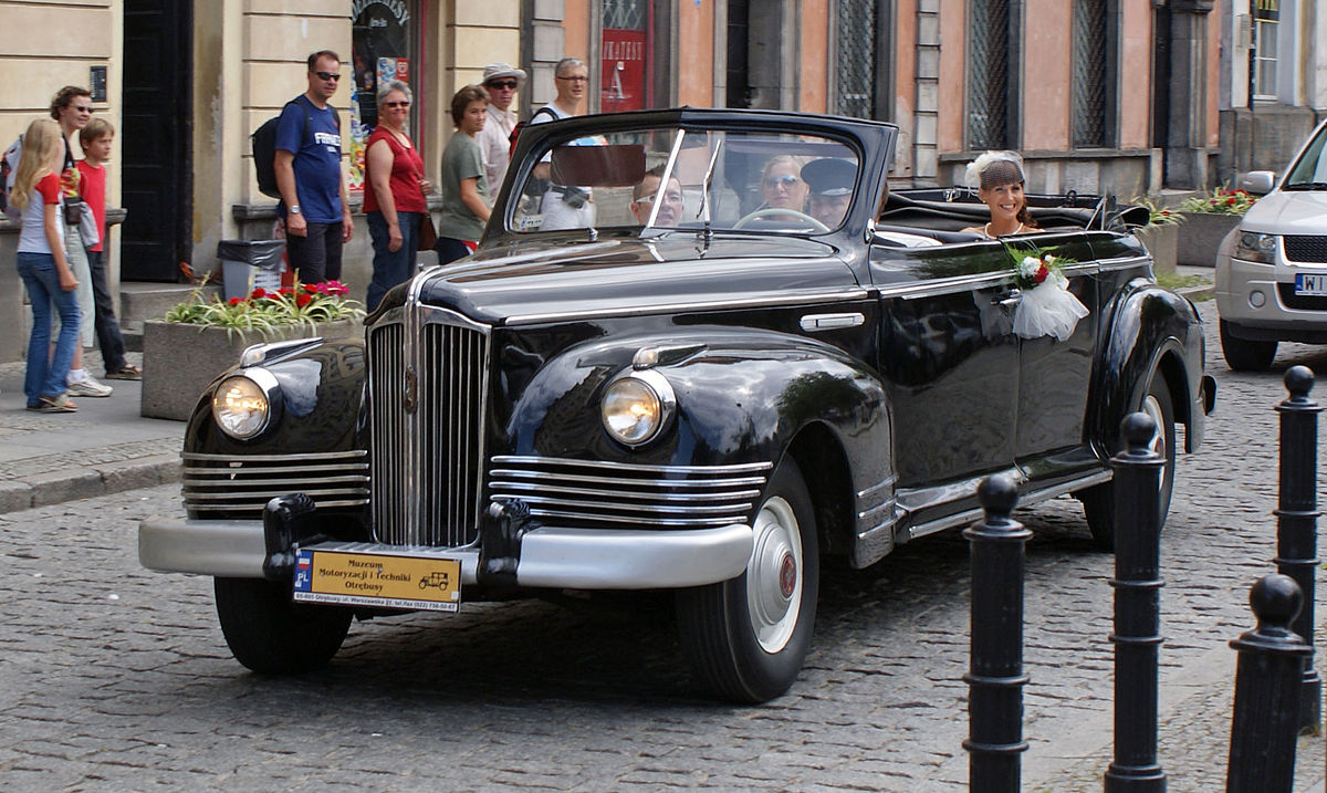 Mẫu xe ZIS-100 Limo