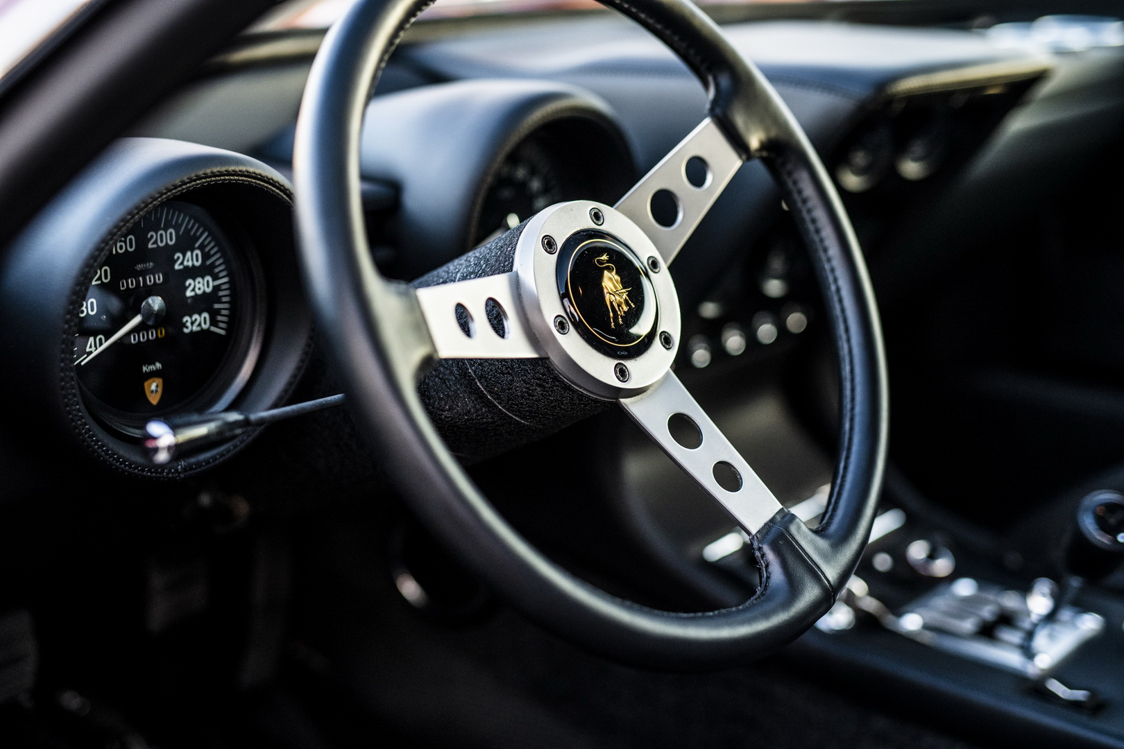 Thiết kế xe Lamborghini Miura SV