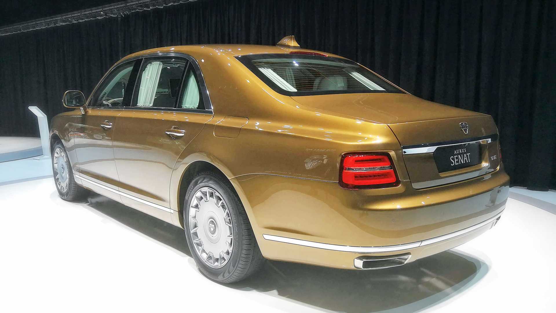 Xe Aurus Senat phiên bản S600 khiến người ta nghĩ tới Rolls-Royce