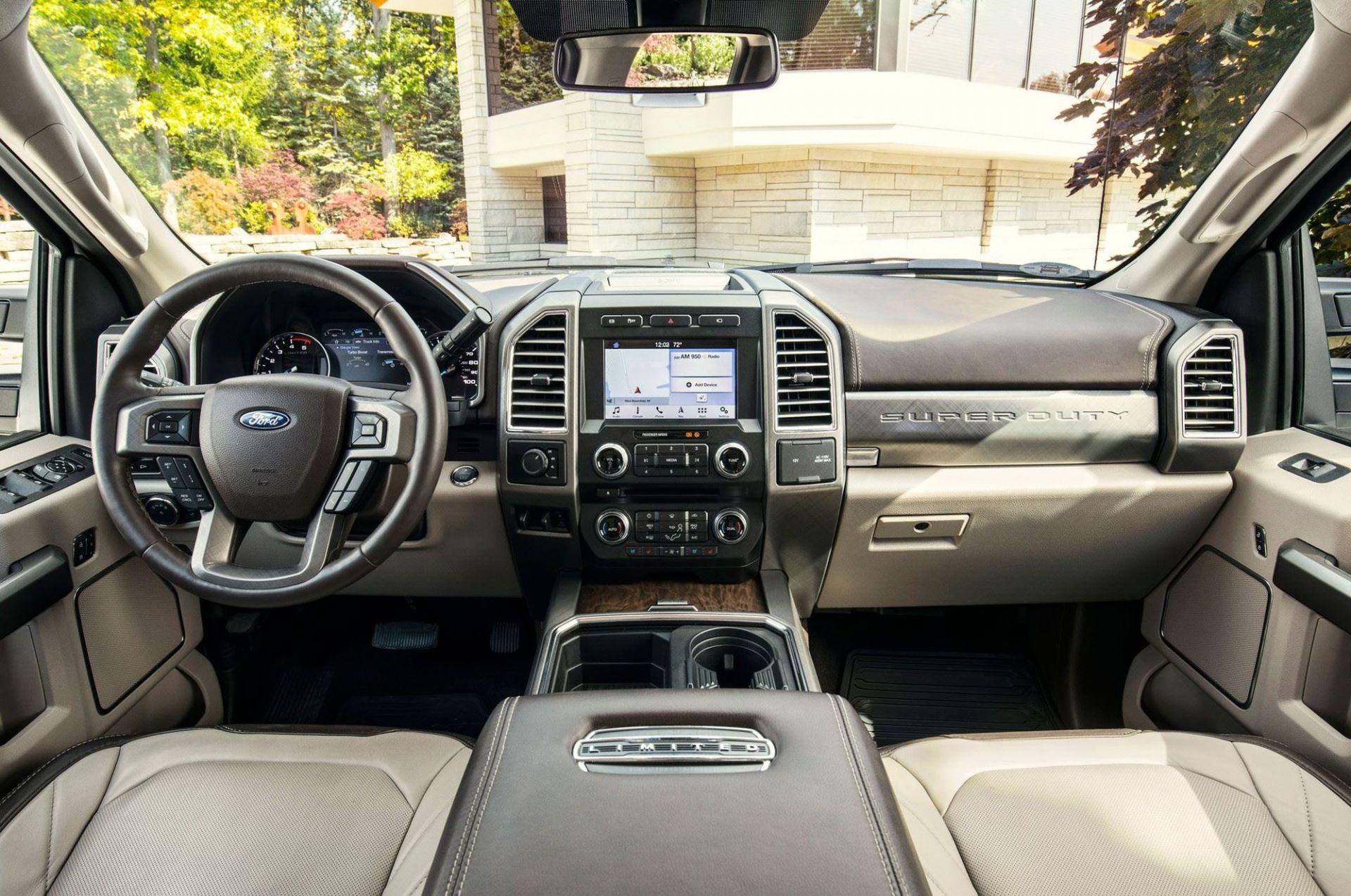 Nội thất xe Ford F-450 Super Duty Limited