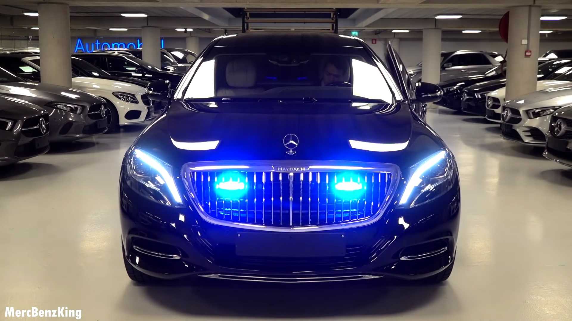 Thiết kế đèn chớp của xe Mercedes-Maybach S600 Pullman Guard