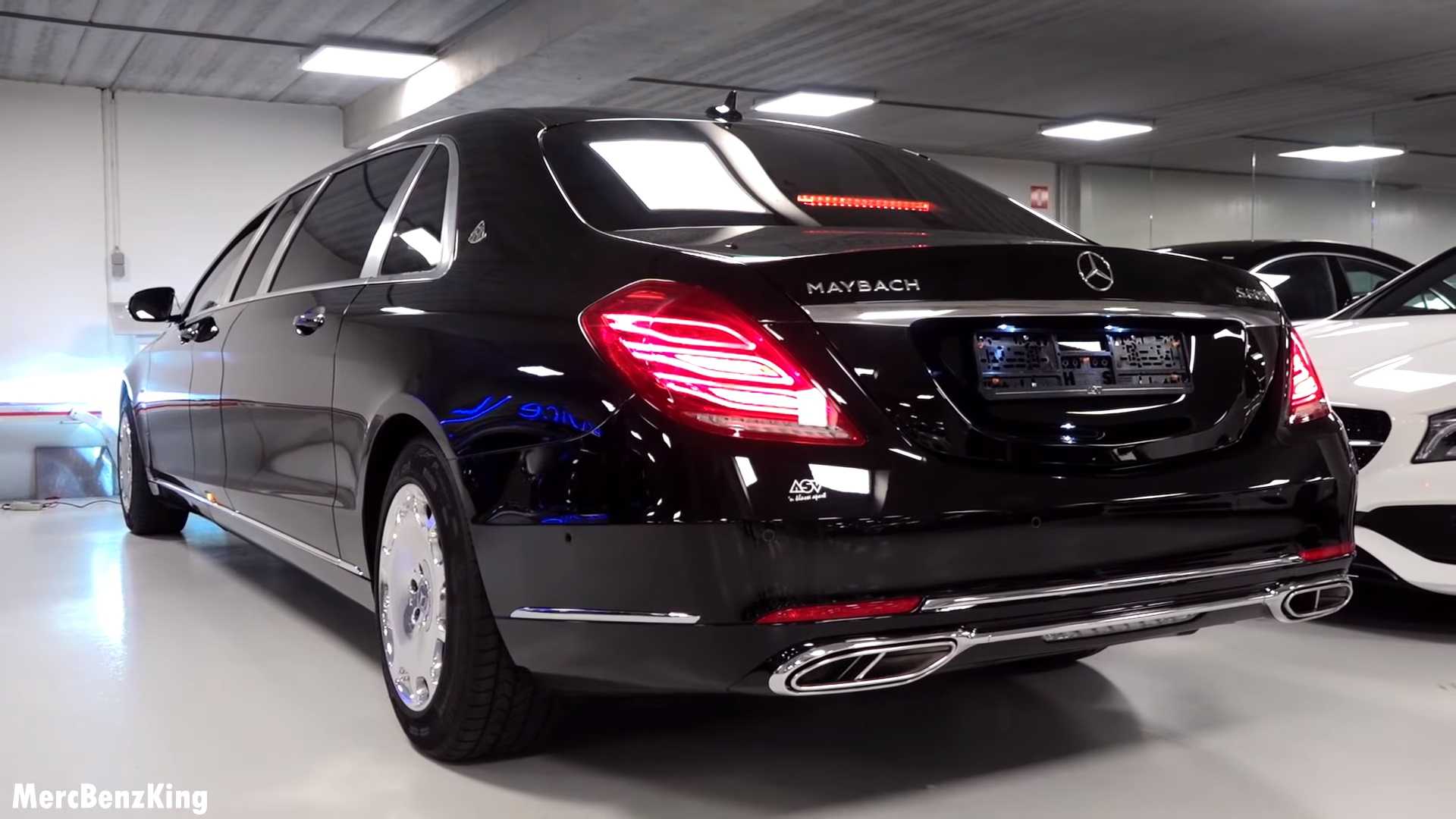 Thiết kế đuôi xe Mercedes-Maybach S600 Pullman Guard