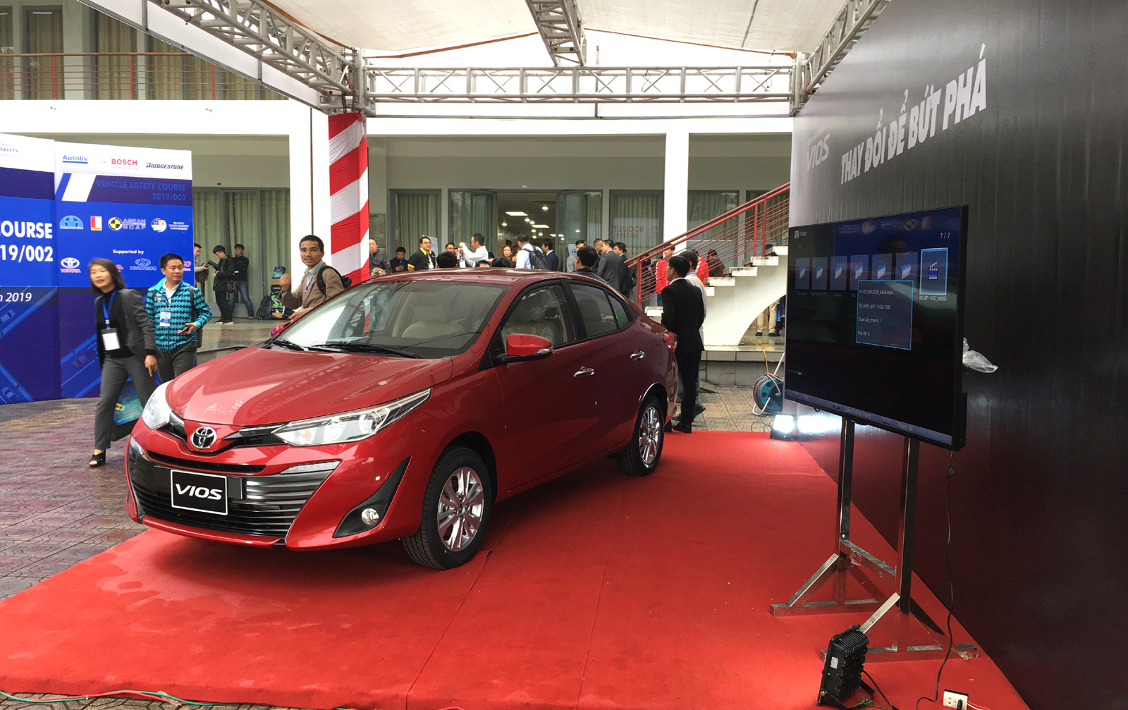 Vios liên tục giữ vững vị trí số 1 trong phân khúc xe du lịch cỡ nhỏ hạng trung