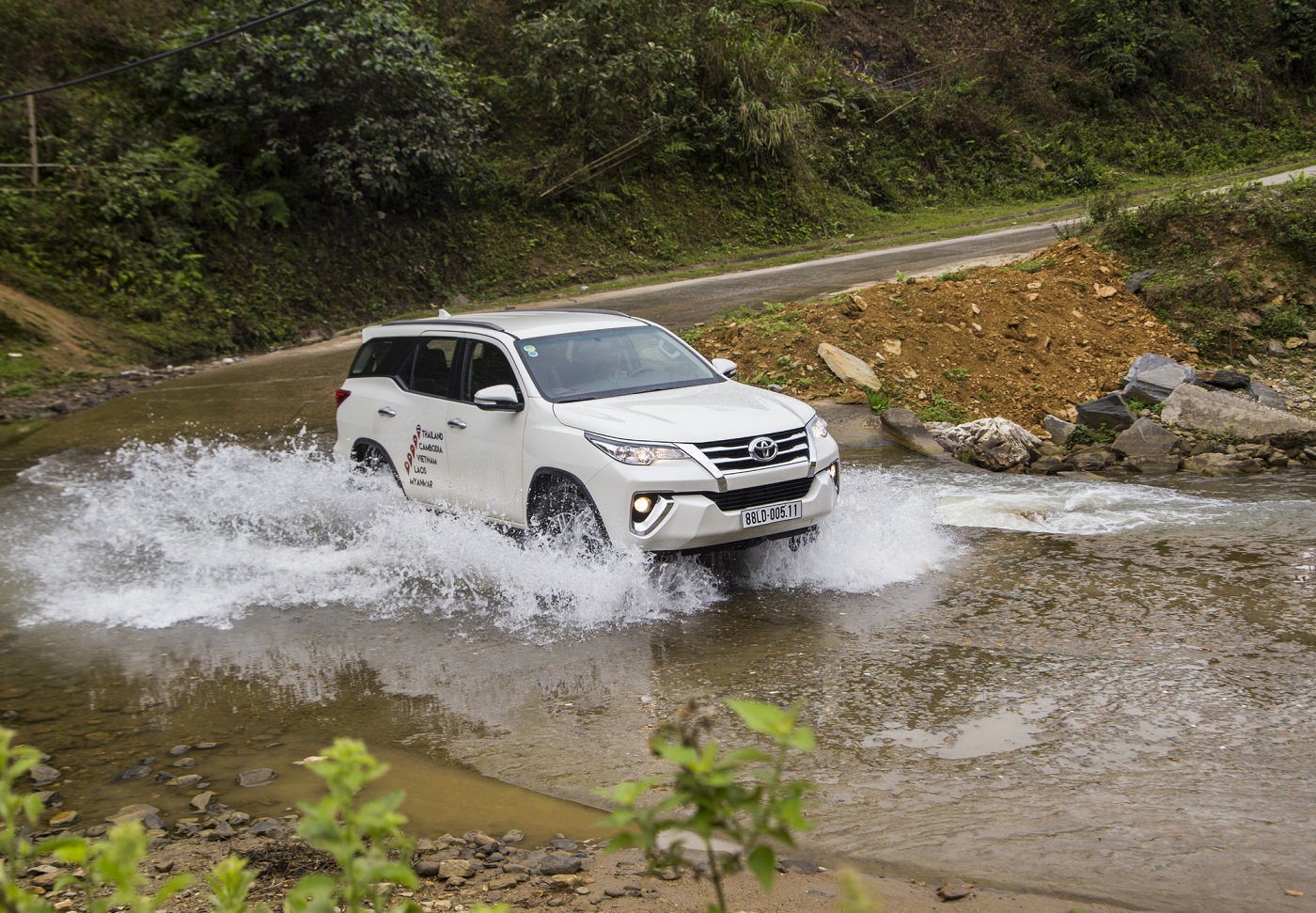 Toyota Fortuner chỉ bán được gần 500 xe trong tháng 2/2019