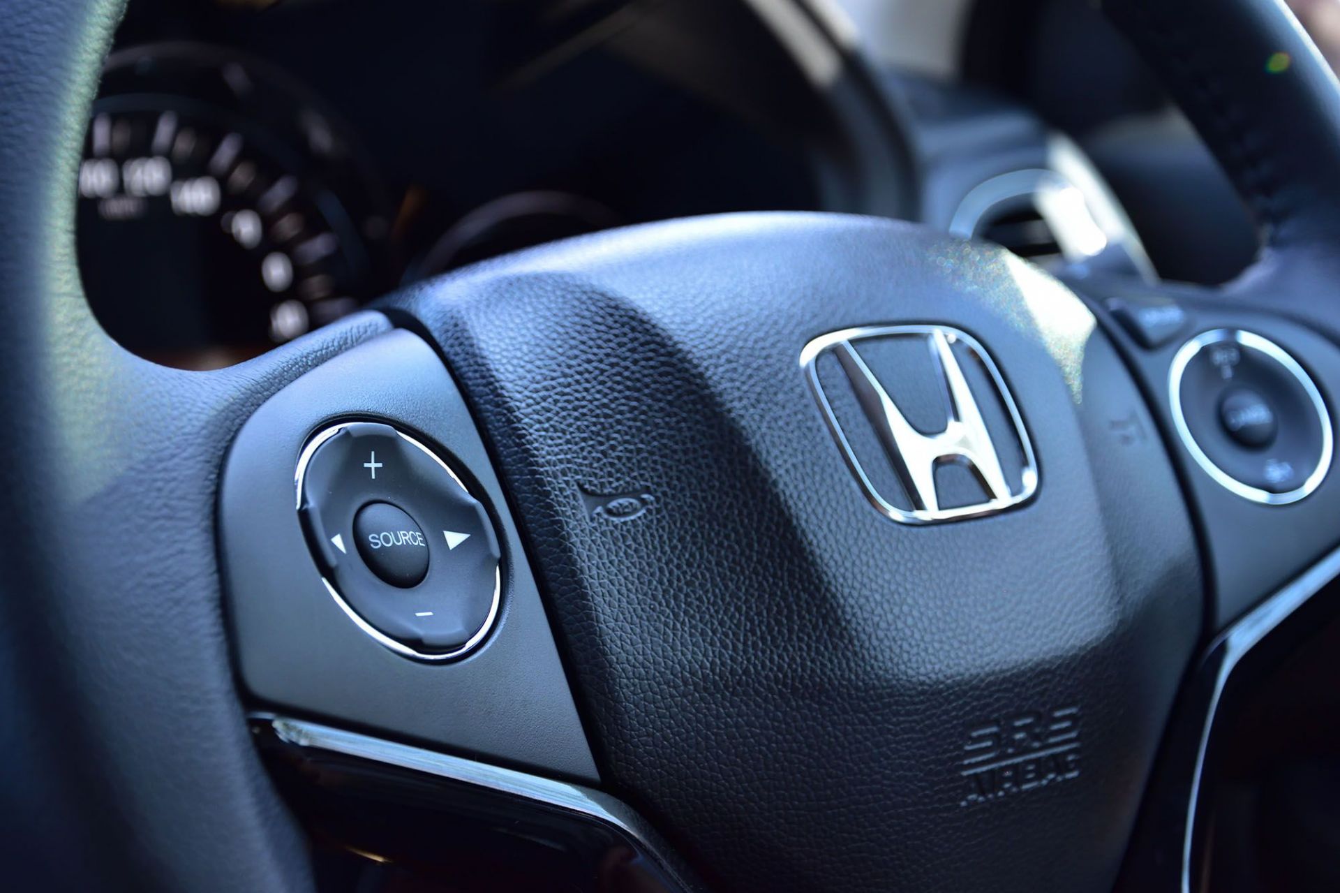 Honda và nhiều hãng xe khác phải triệu hồi xe do lỗi túi khí Takata 