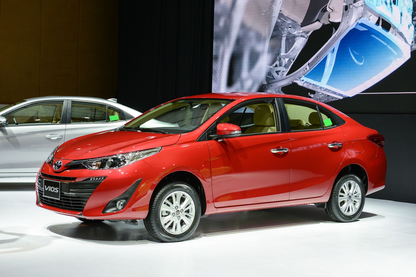 Toyota Vios đang có doanh số giảm mạnh trong 2 tháng đầu năm 2019