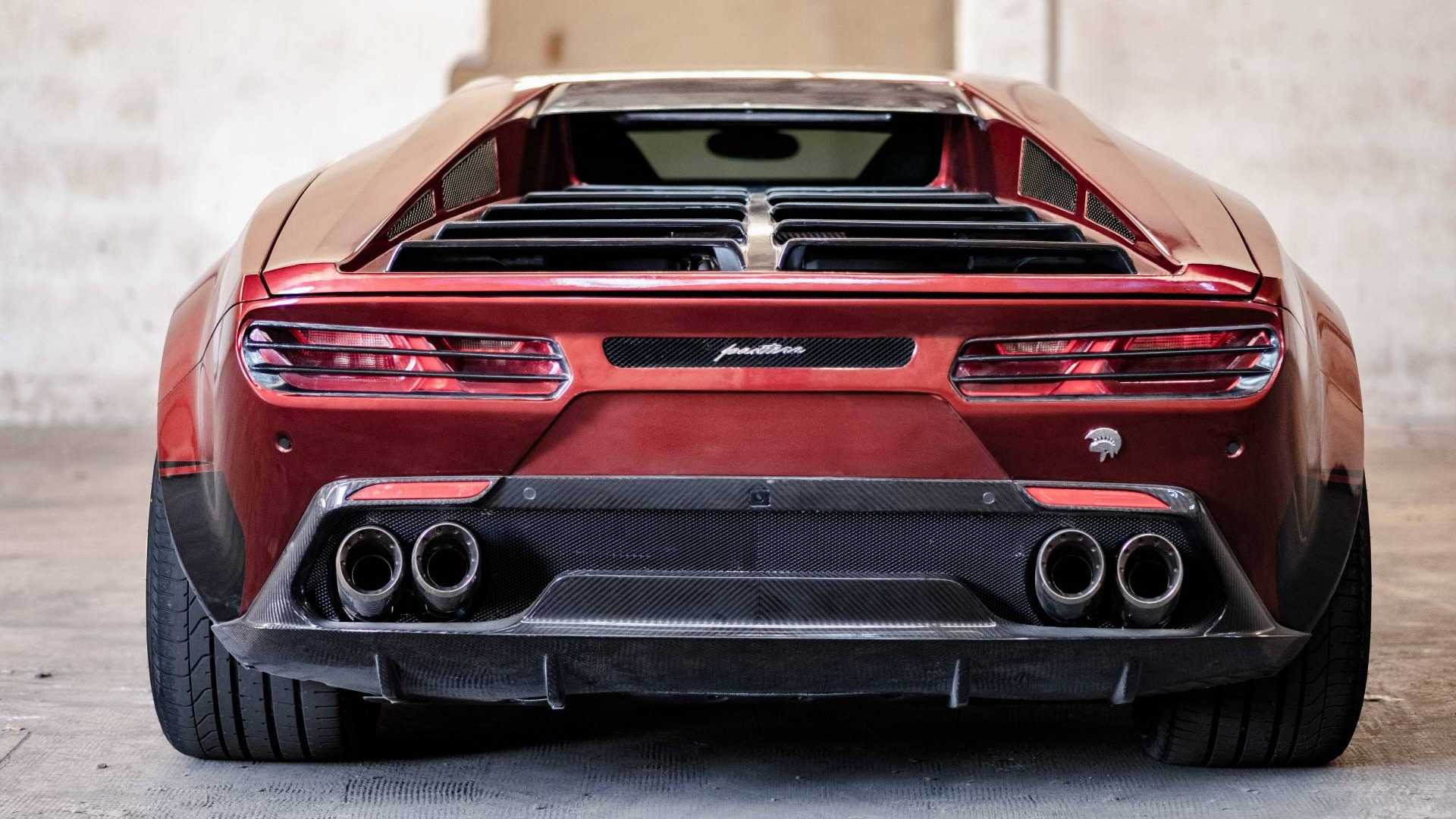 Thiết kế đuôi xe Ares Panther