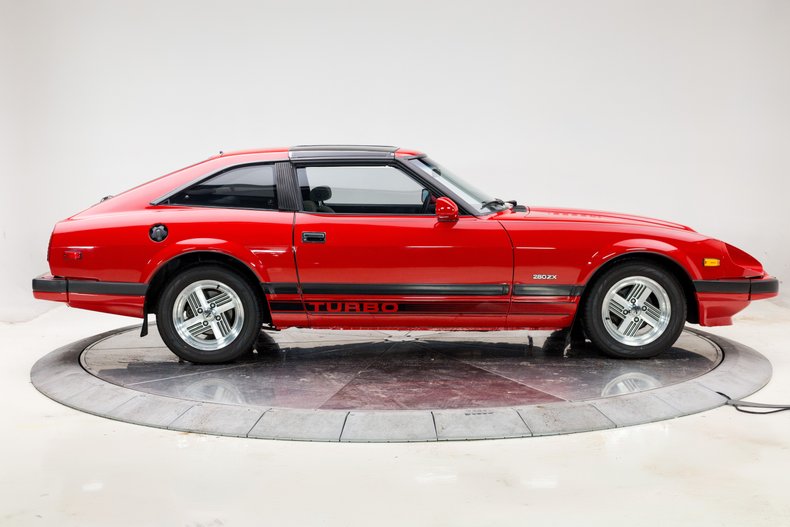 Thiết kế thân xe Nissan Datsun 280ZX