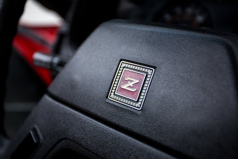 Logo xe Nissan Datsun 280ZX