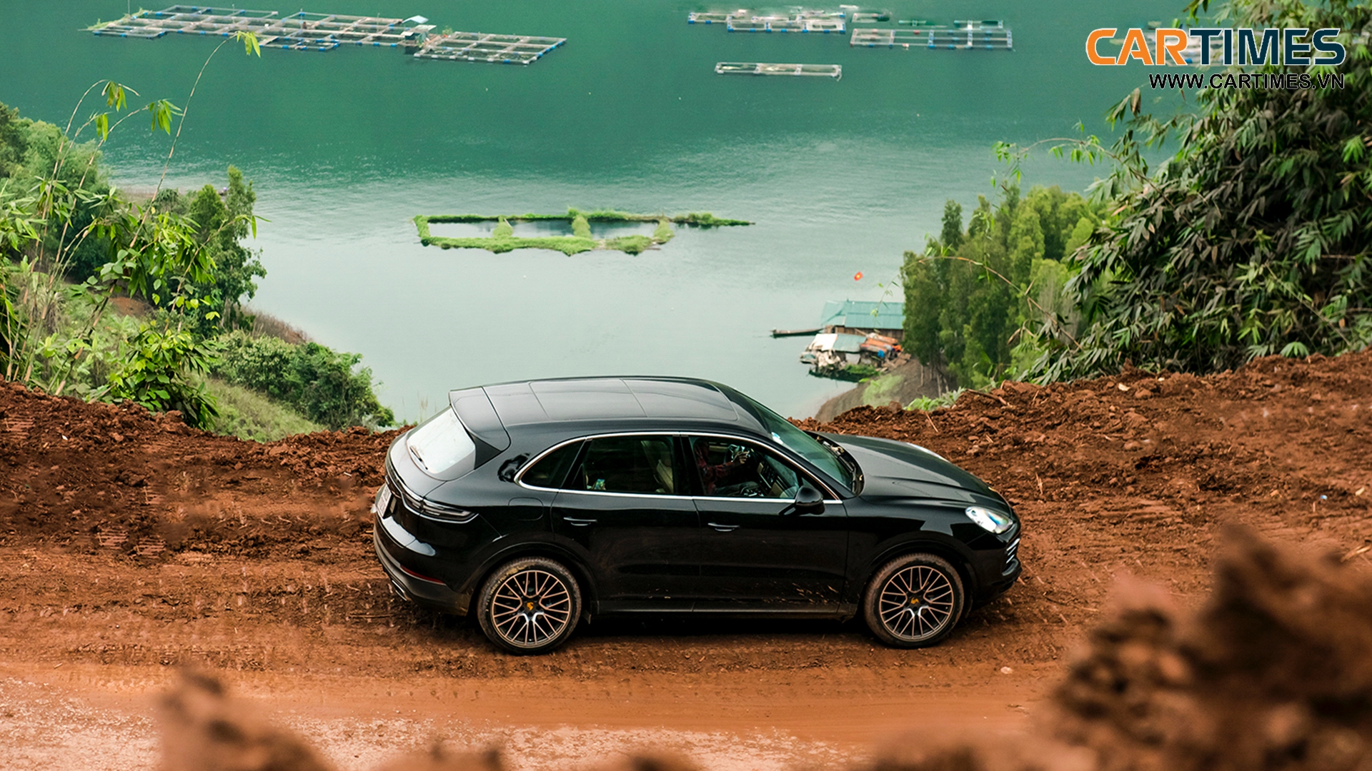 Porsche Cayenne còn hơn cả 1 chiếc xe sang đơn thuần