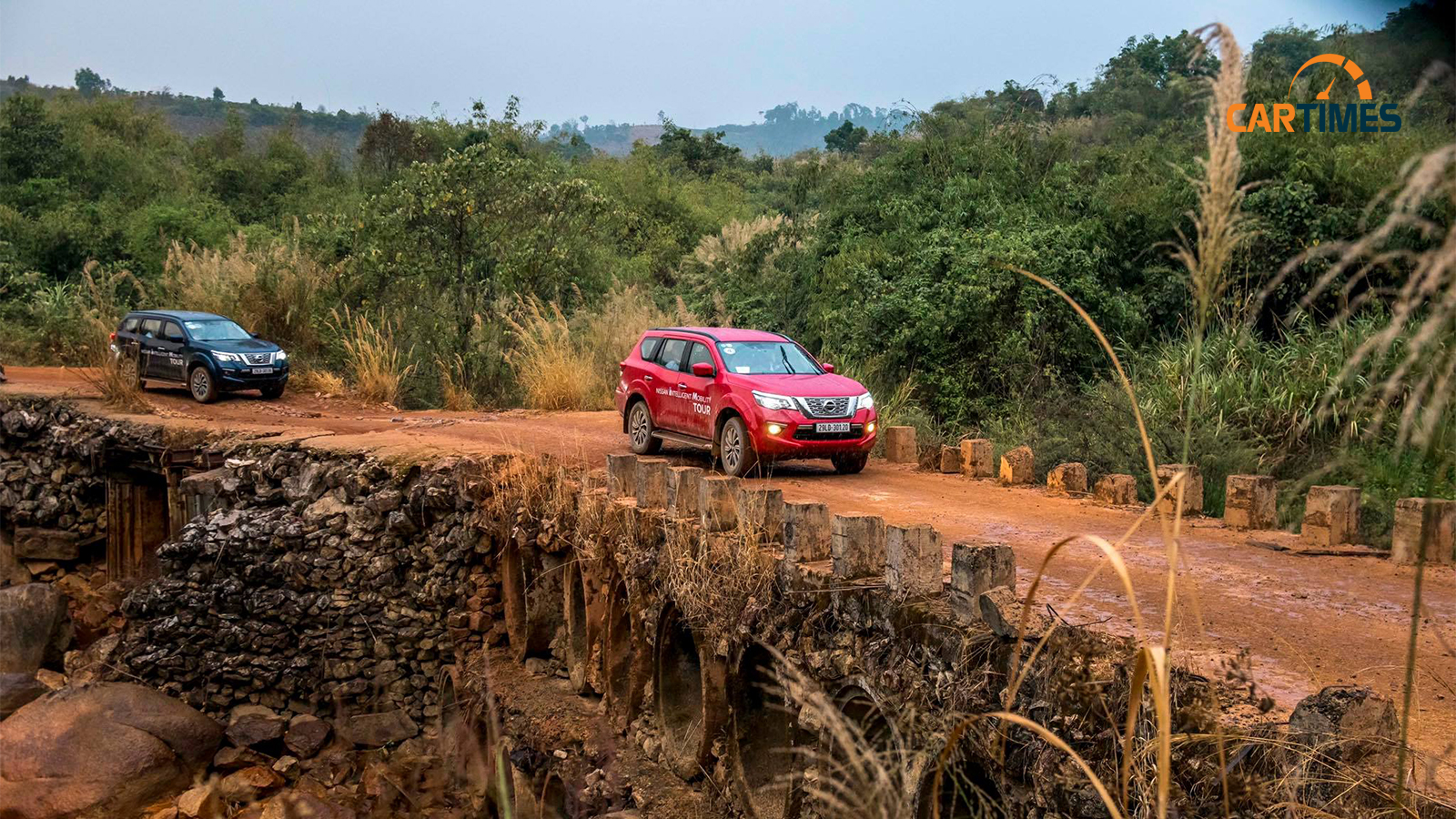 Xe Nissan Terra