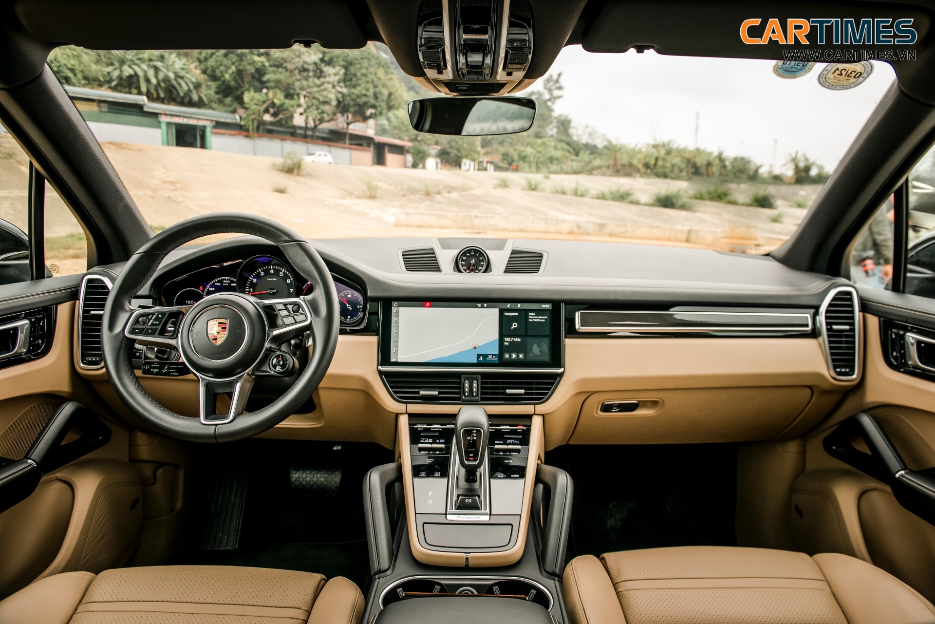 Nội thất tổng thể của Porsche Cayenne 2018