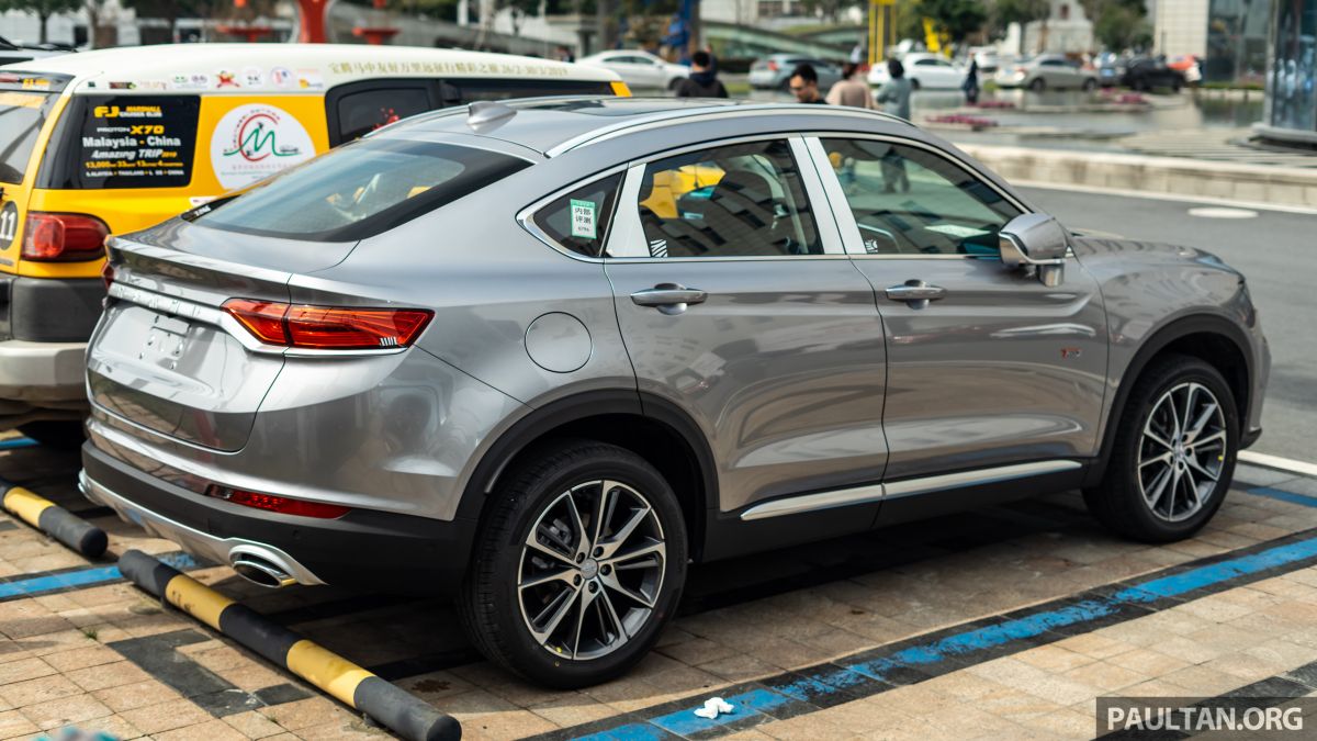 Thiết kế bên hông xe Geely FY11