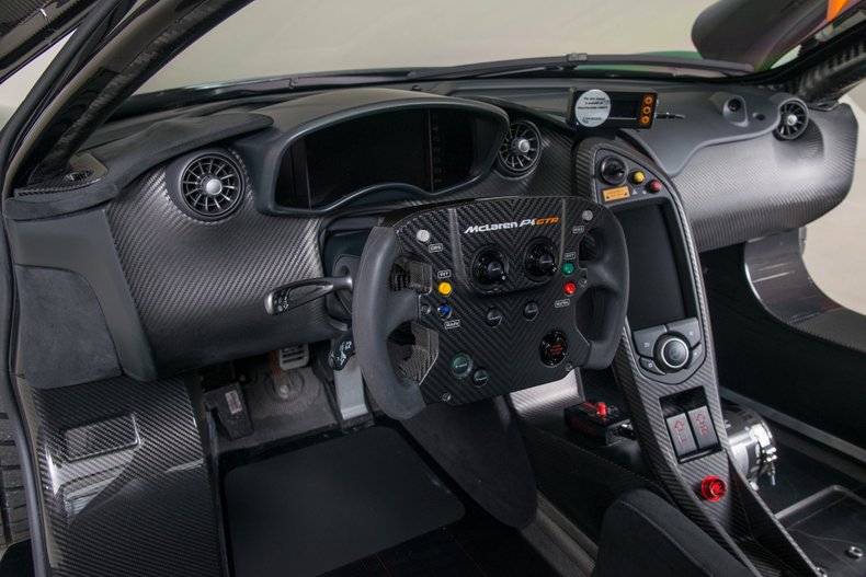 Thiết kế cabin xe McLaren P1 GTR