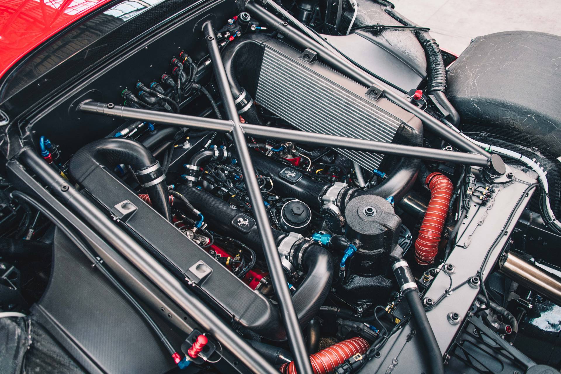 Thiết kế động cơ xe Ferrari P80/C