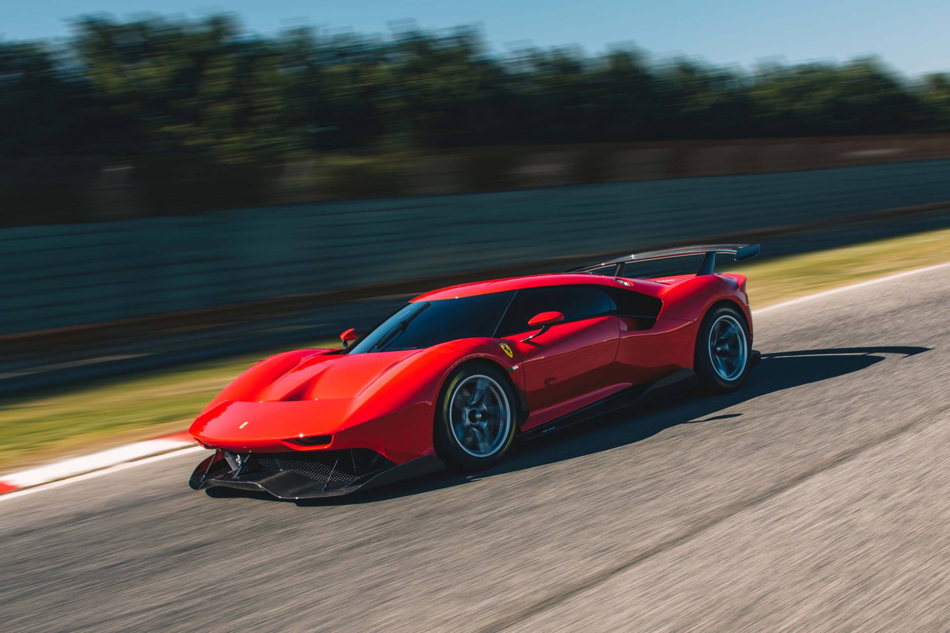 Siêu xe được làm 1 chiếc duy nhất dành cho khách hàng đặc biệt của Ferrari
