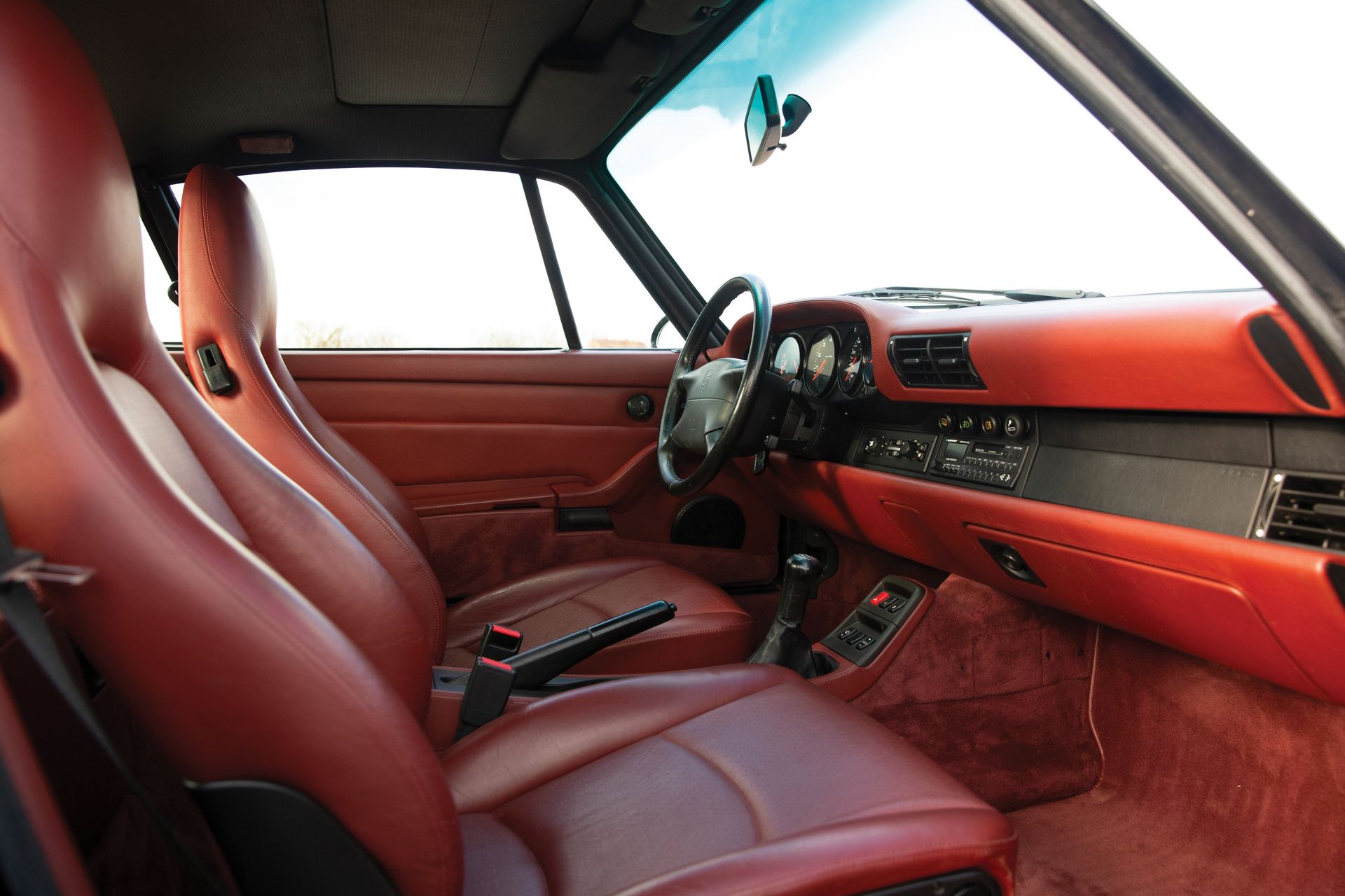 Thiết kế cabin xe Porsche 911 993 Turbo 1994
