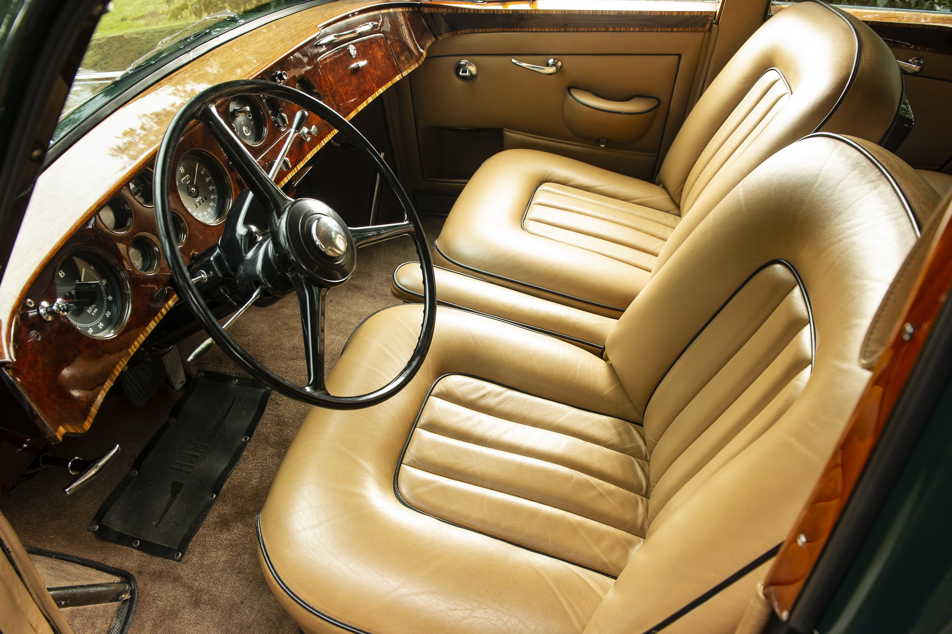 Cabin xe Bentley S2 Continental Flying Spur