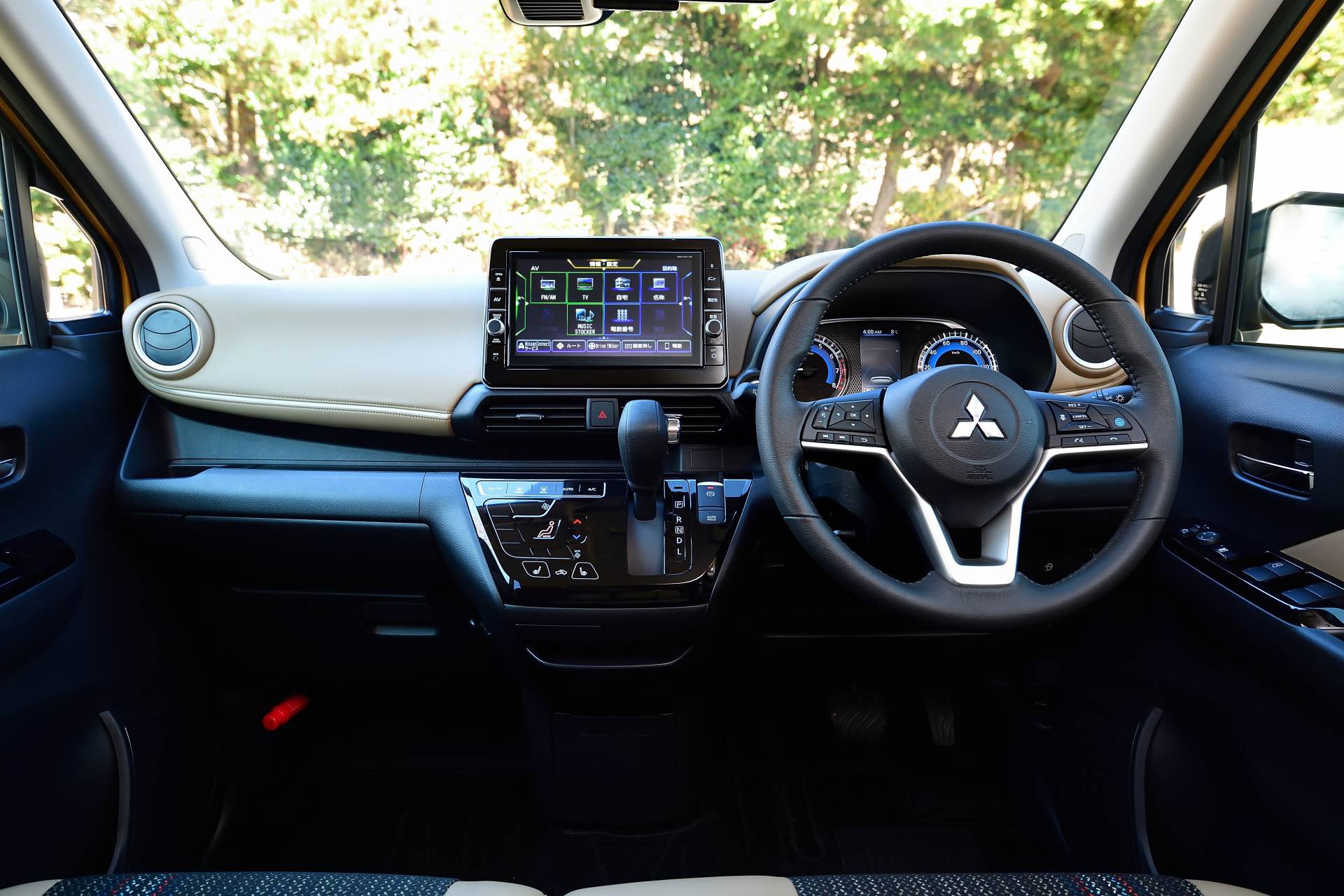 Thiết kế nôi thất xe Mitsubishi eK