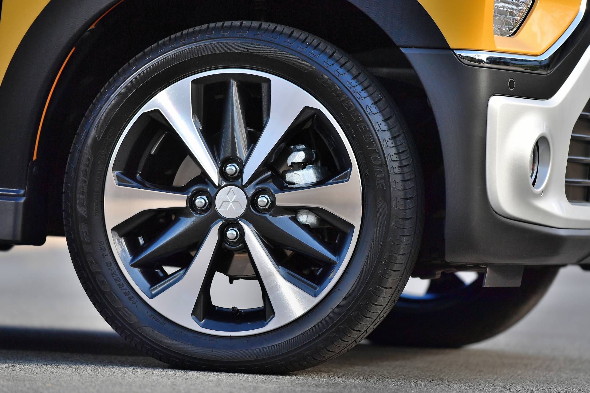 Thiết kế la zăng xe Mitsubishi eK
