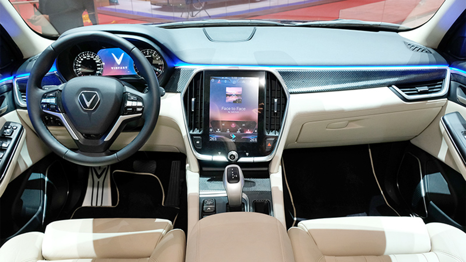 Bảng táp lô xe VinFast Lux V8