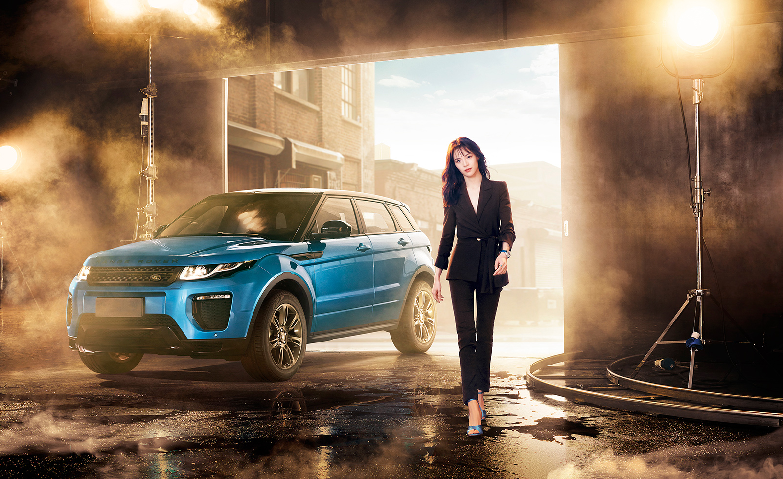 Land Rover Việt Nam dành tặng món quà đặc biệt cho khách nữ nhân ngày 8/3