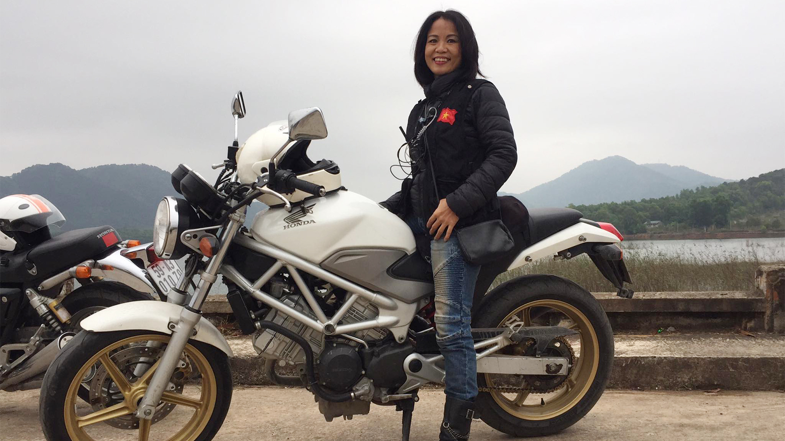 Nữ biker Thanh Tina