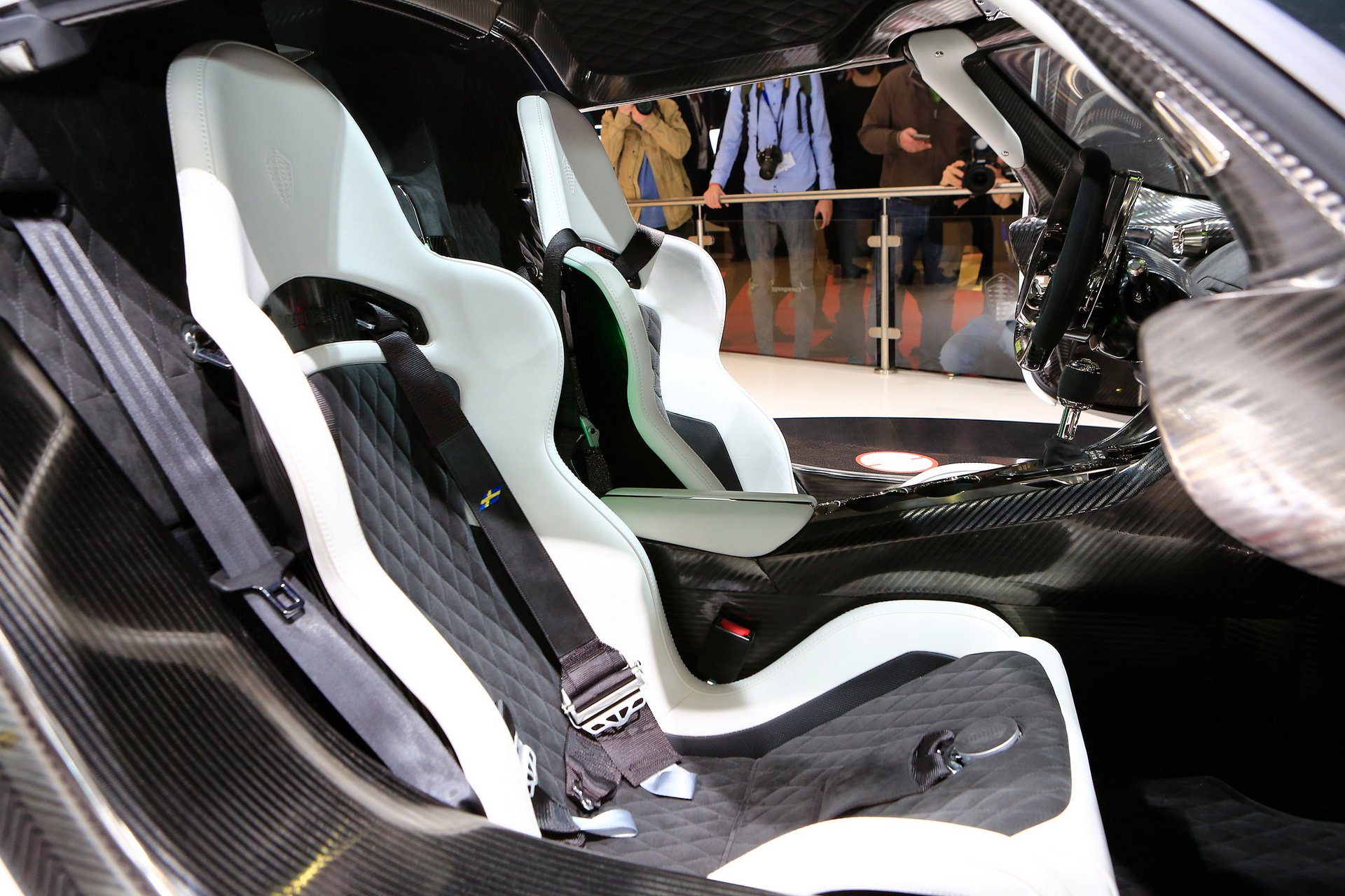 Thiết kế ghế ngồi trên xe Koenigsegg Jesko