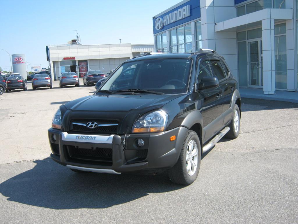 Hyundai Tucson 2009 tại Việt Nam có 2 phiên bản