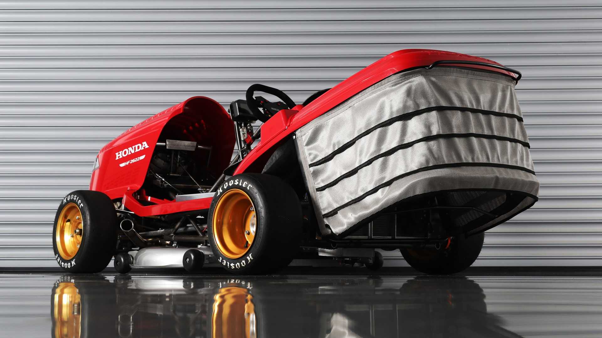 Thiết kế phía sau xe Honda Mean Mower