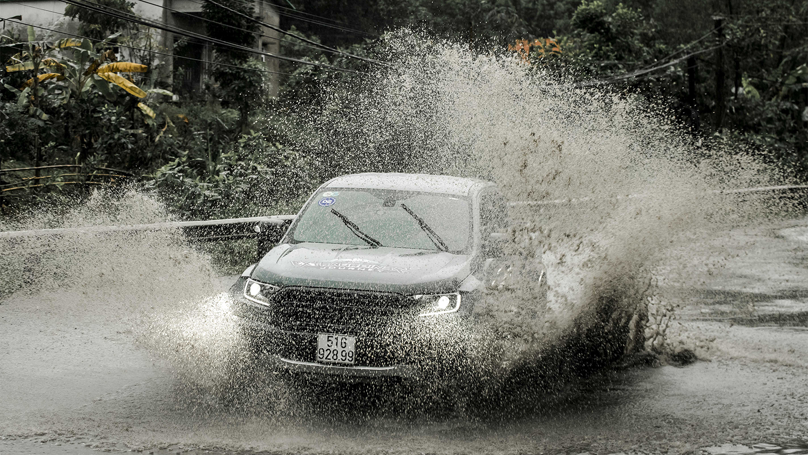 Vận hành xe Ford Ranger Raptor