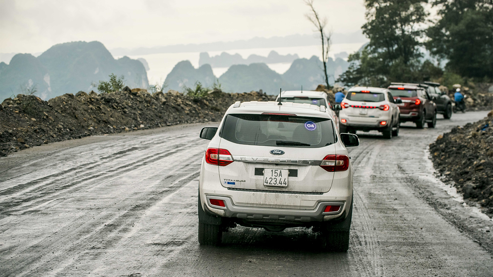 Hệ thống hỗ trợ vận hành trên xe Ford
