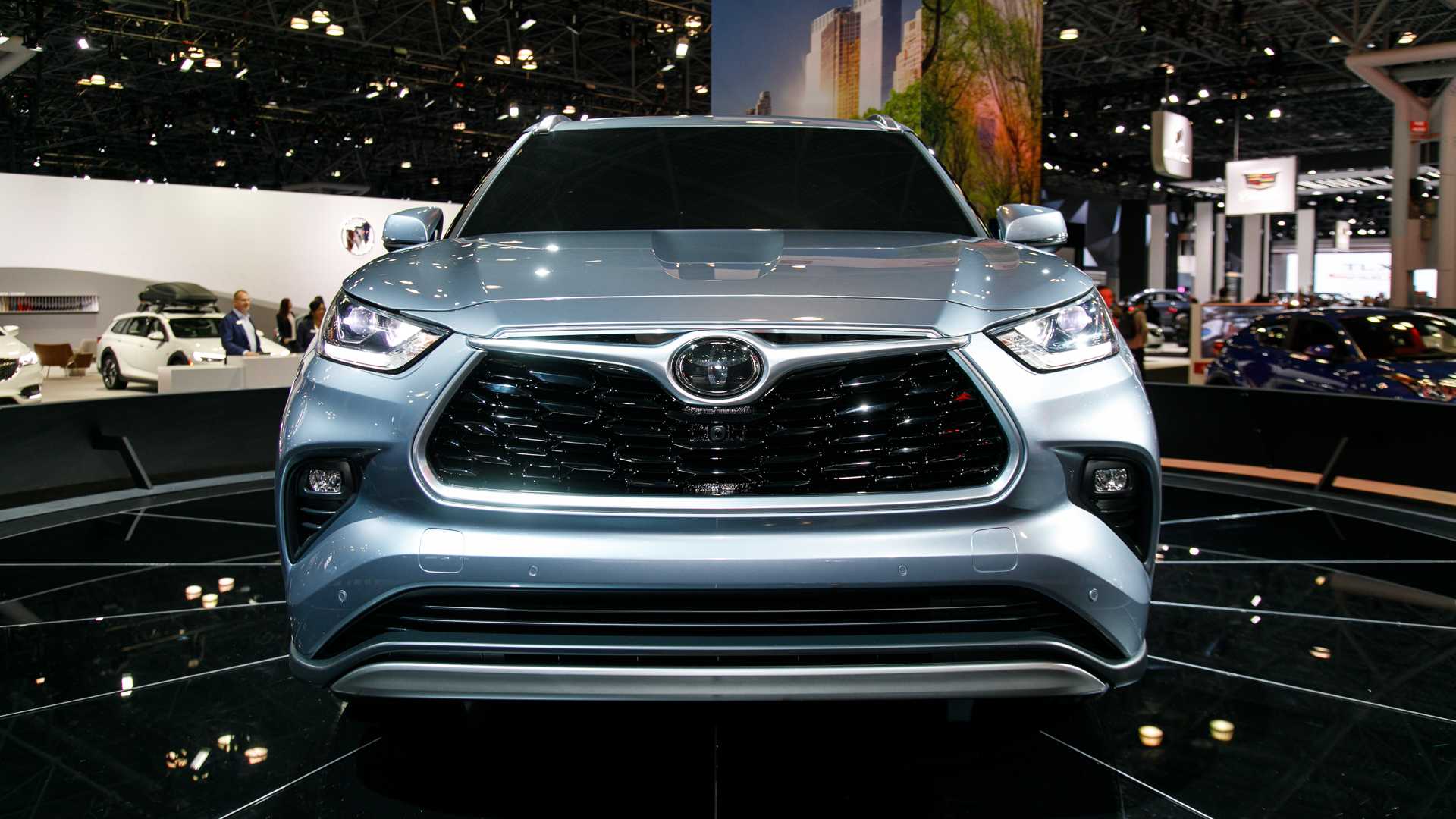 Toyota Highlander 2020 lột xác hoàn toàn so với phiên bản tiền nhiệm