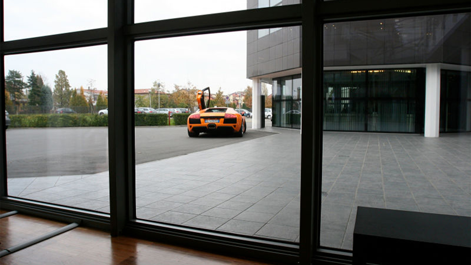 Bên trong nhà máy Lamborghini