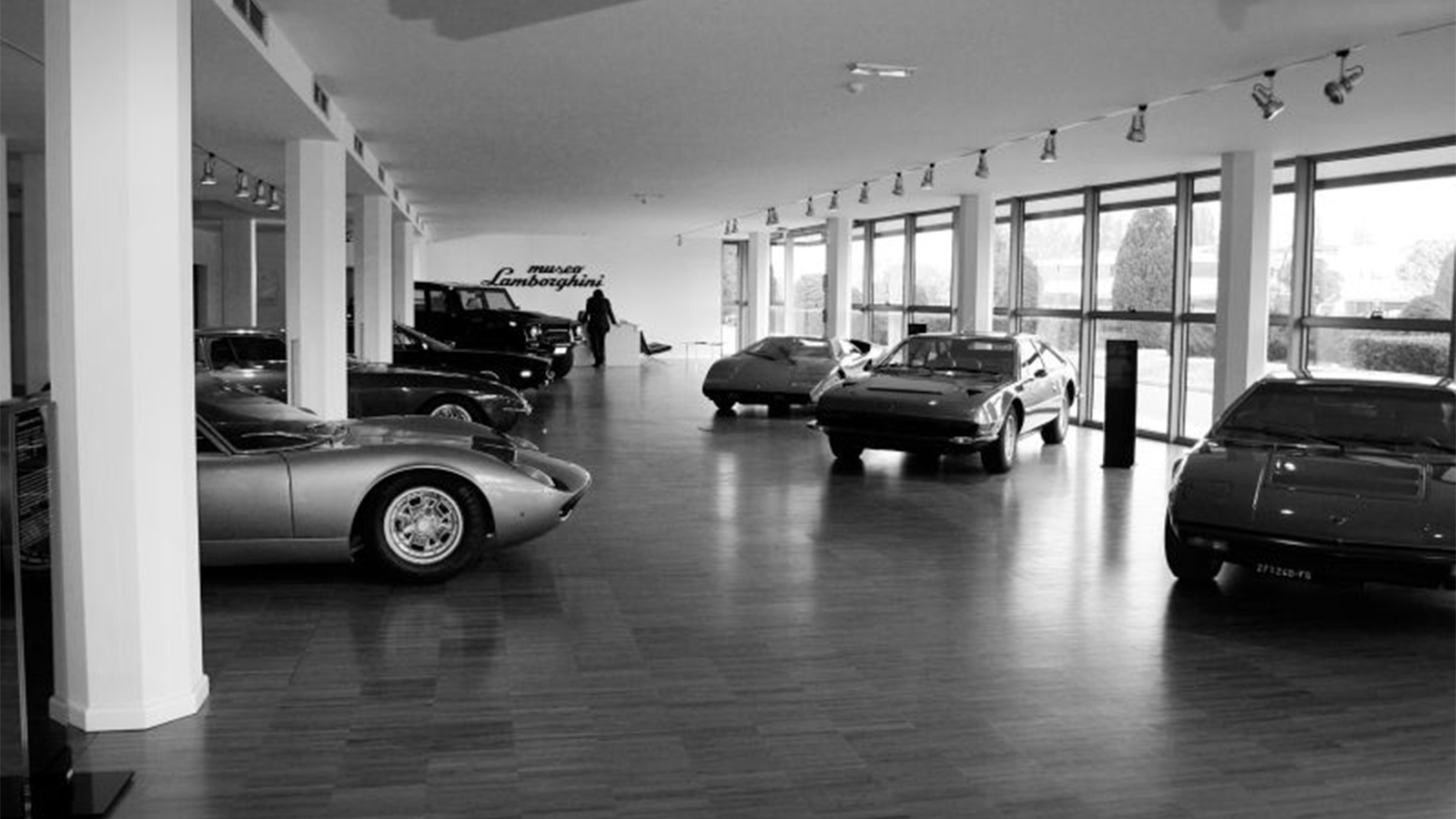 Bên trong nhà máy Lamborghini