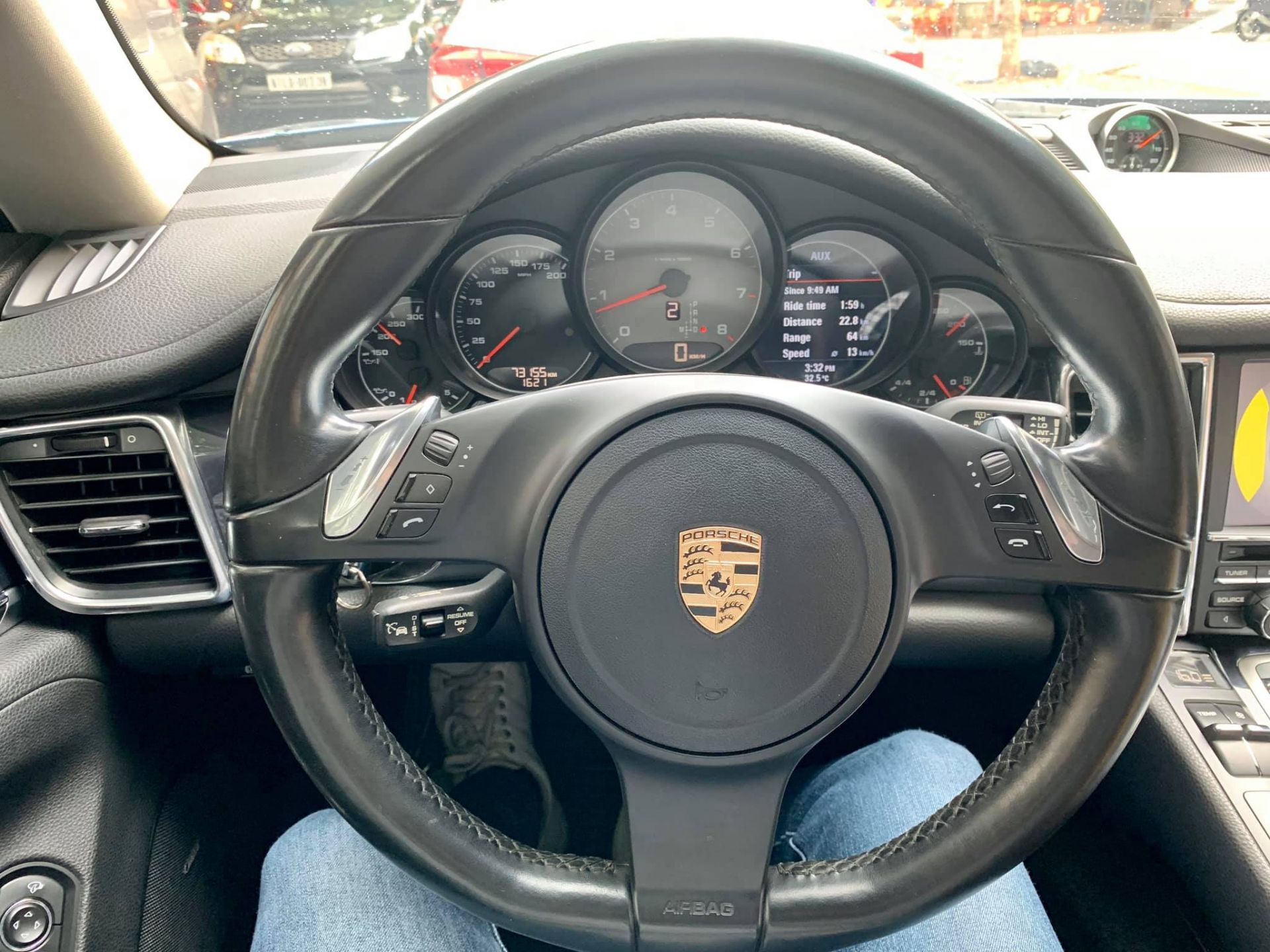 Vô lăng xe Porsche Panamera 4S 2010