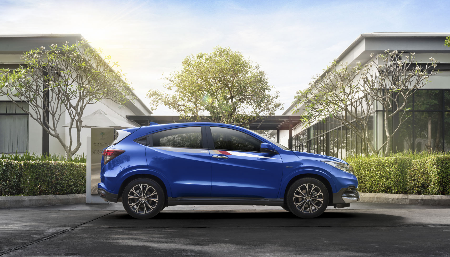 Thiết kế bên hông xe Honda HR-V Mugen