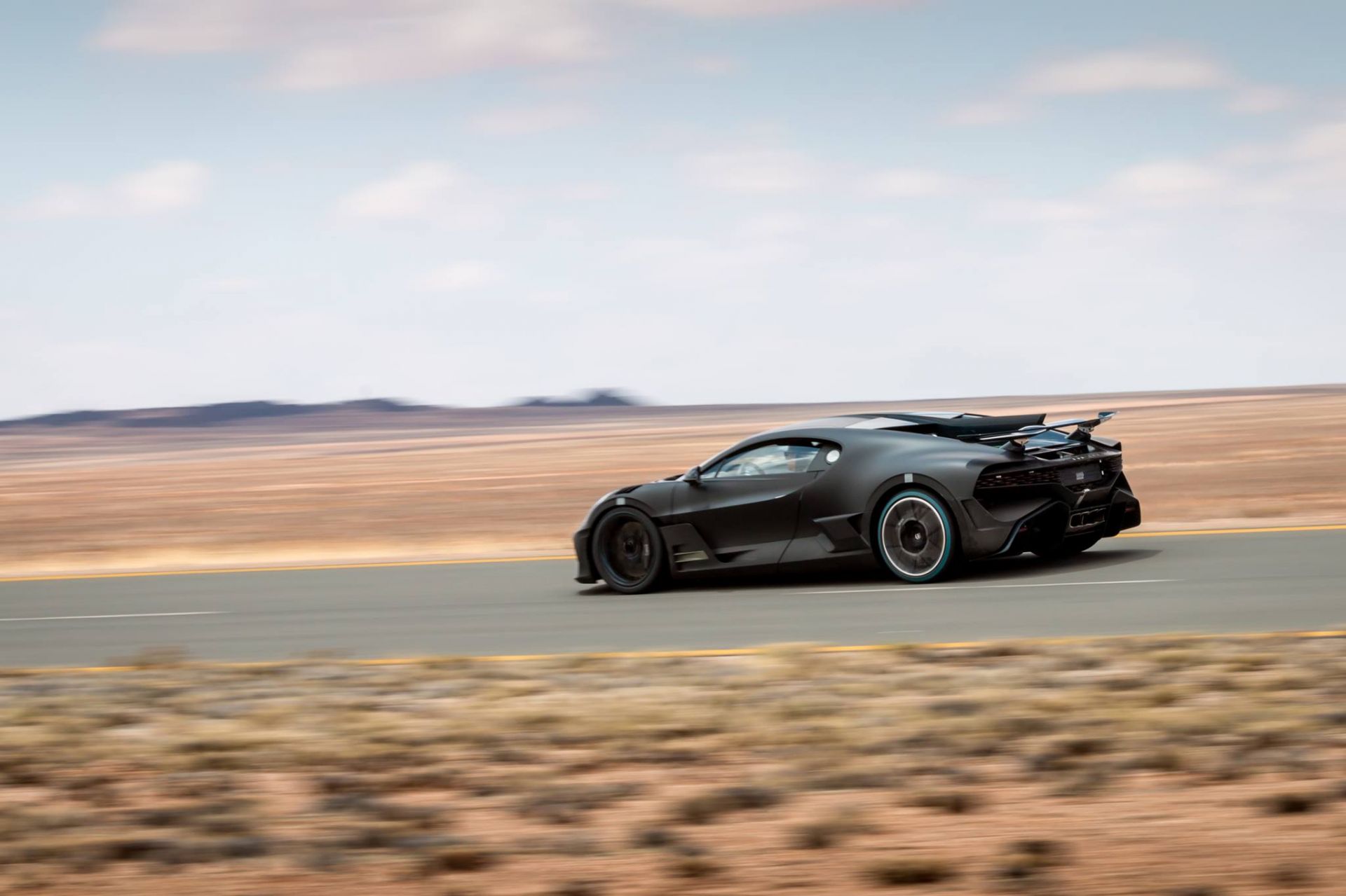 Chỉ có 40 chiếc Bugatti Divo được sản xuất