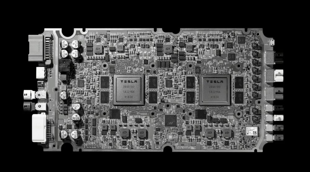 Con chip cho xe tự lái do Tesla phát triển