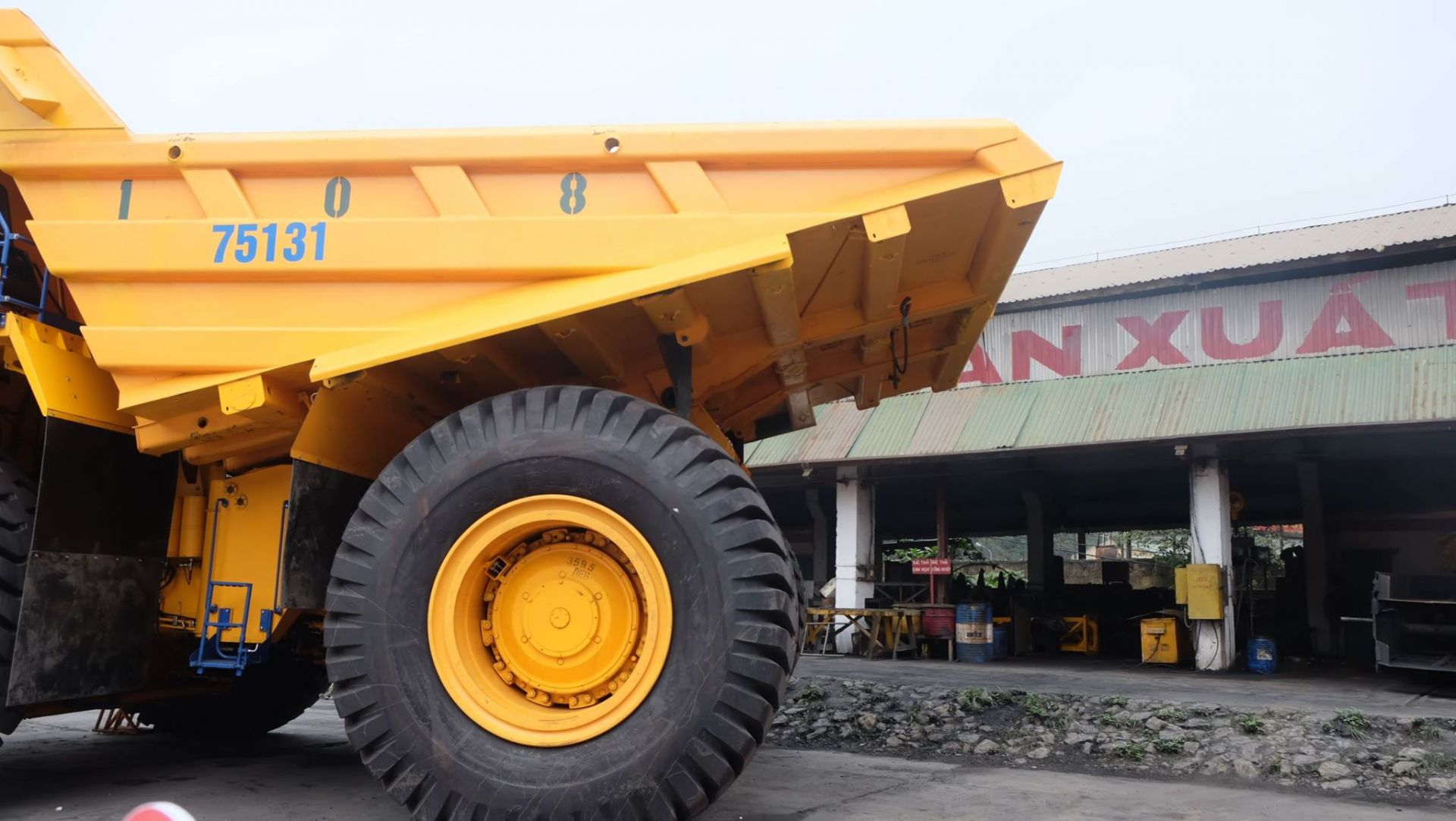 Thùng sau của xe tải BELAZ
