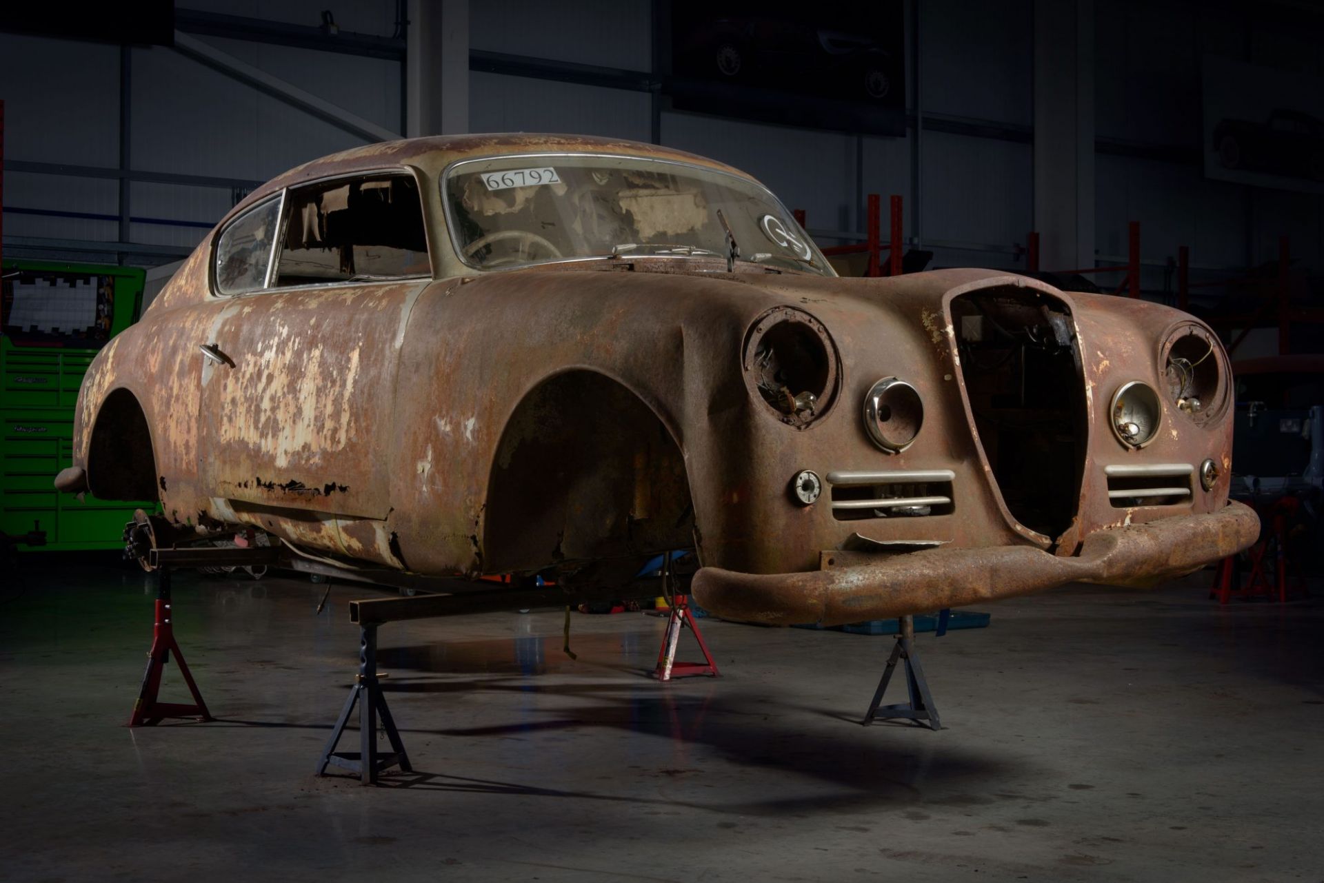 Chiếc Lancia Aurelia B20 GT đời 1953 như "sắt vụn"