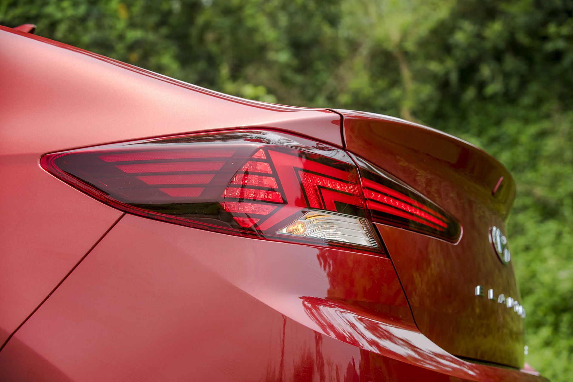 Đèn hậu của xe Hyundai Elantra Sport