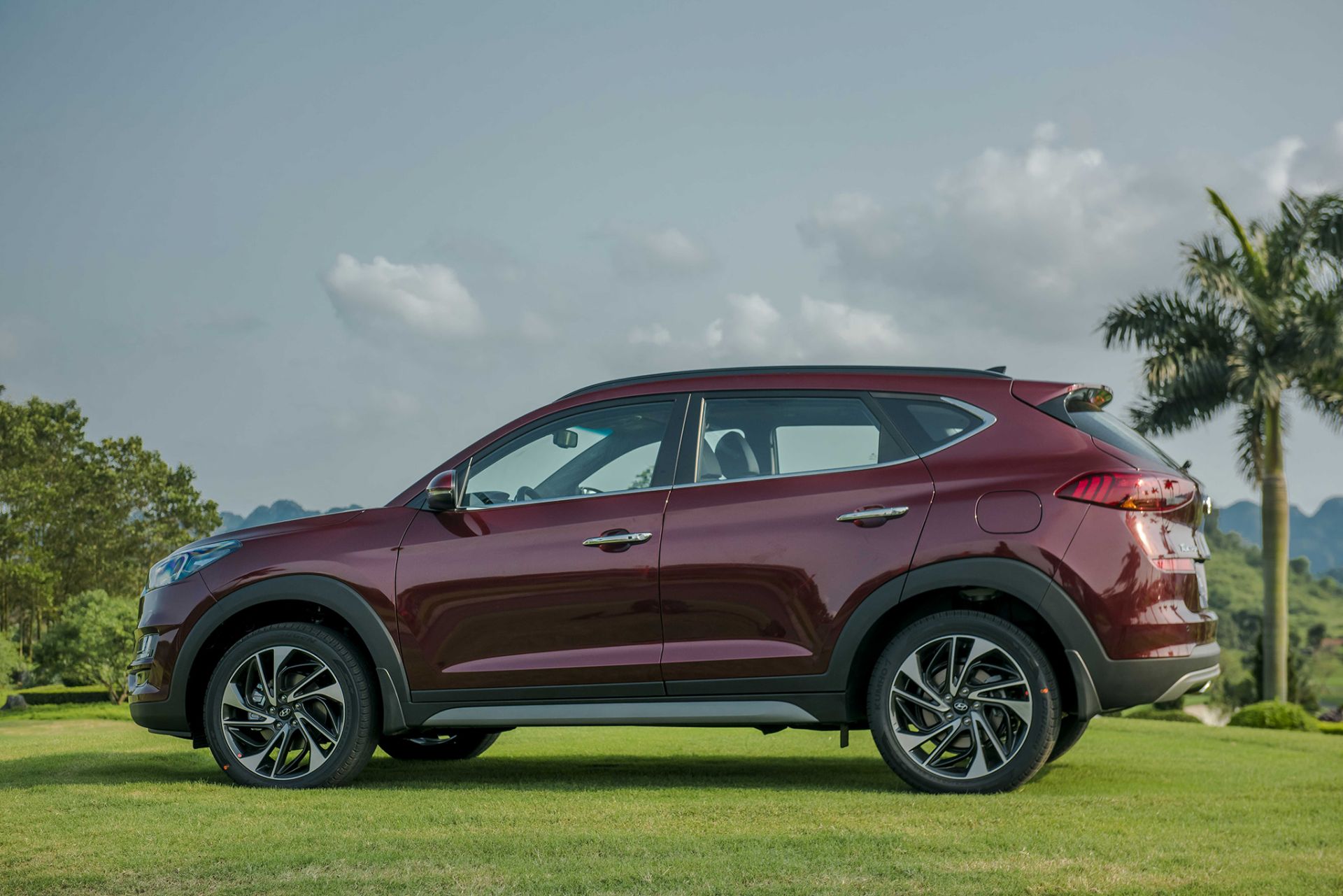 Thiết kế bên hông xe Hyundai Tucson 2019