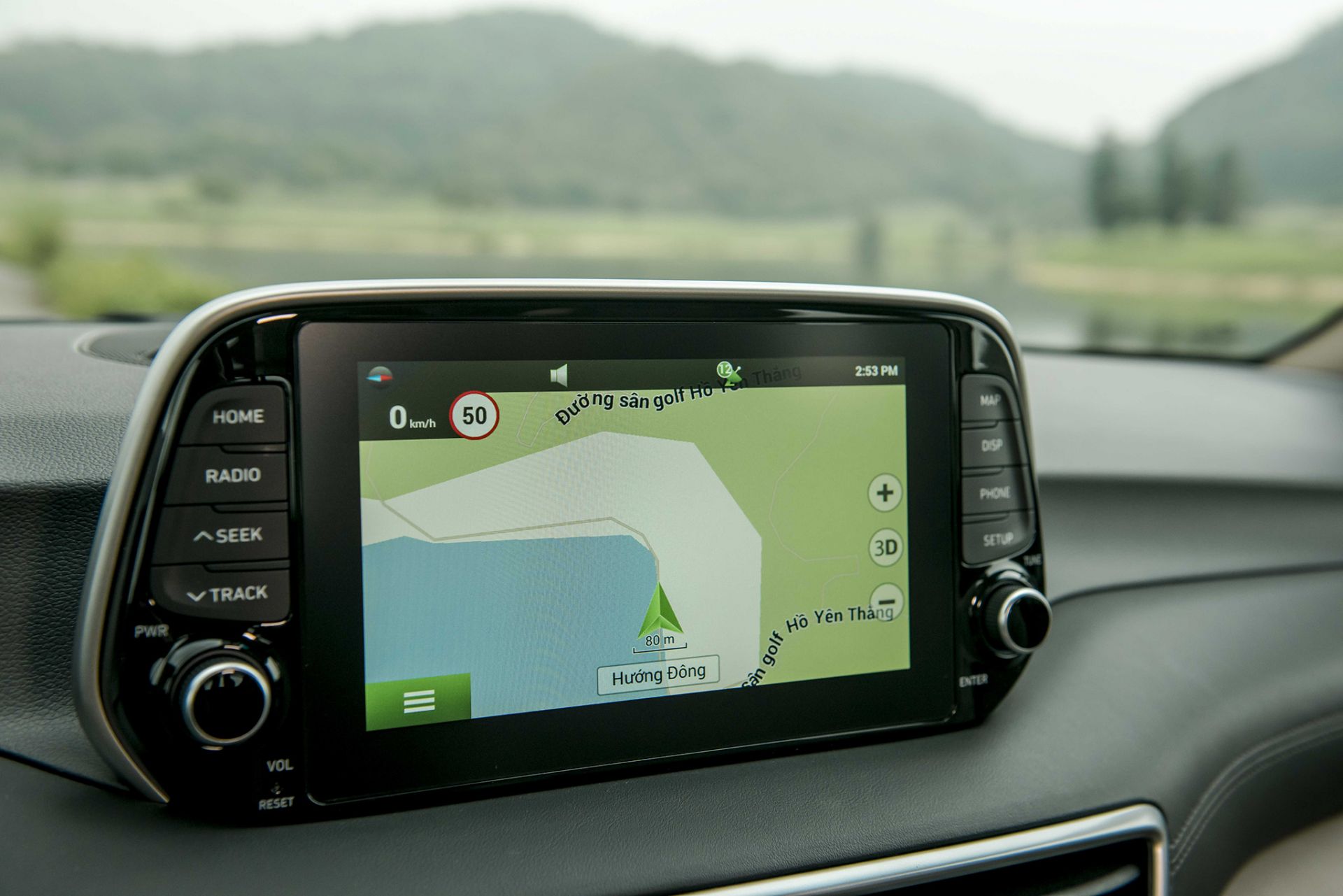 Màn hình giải trí tích hợp Apple Carplay và định vị